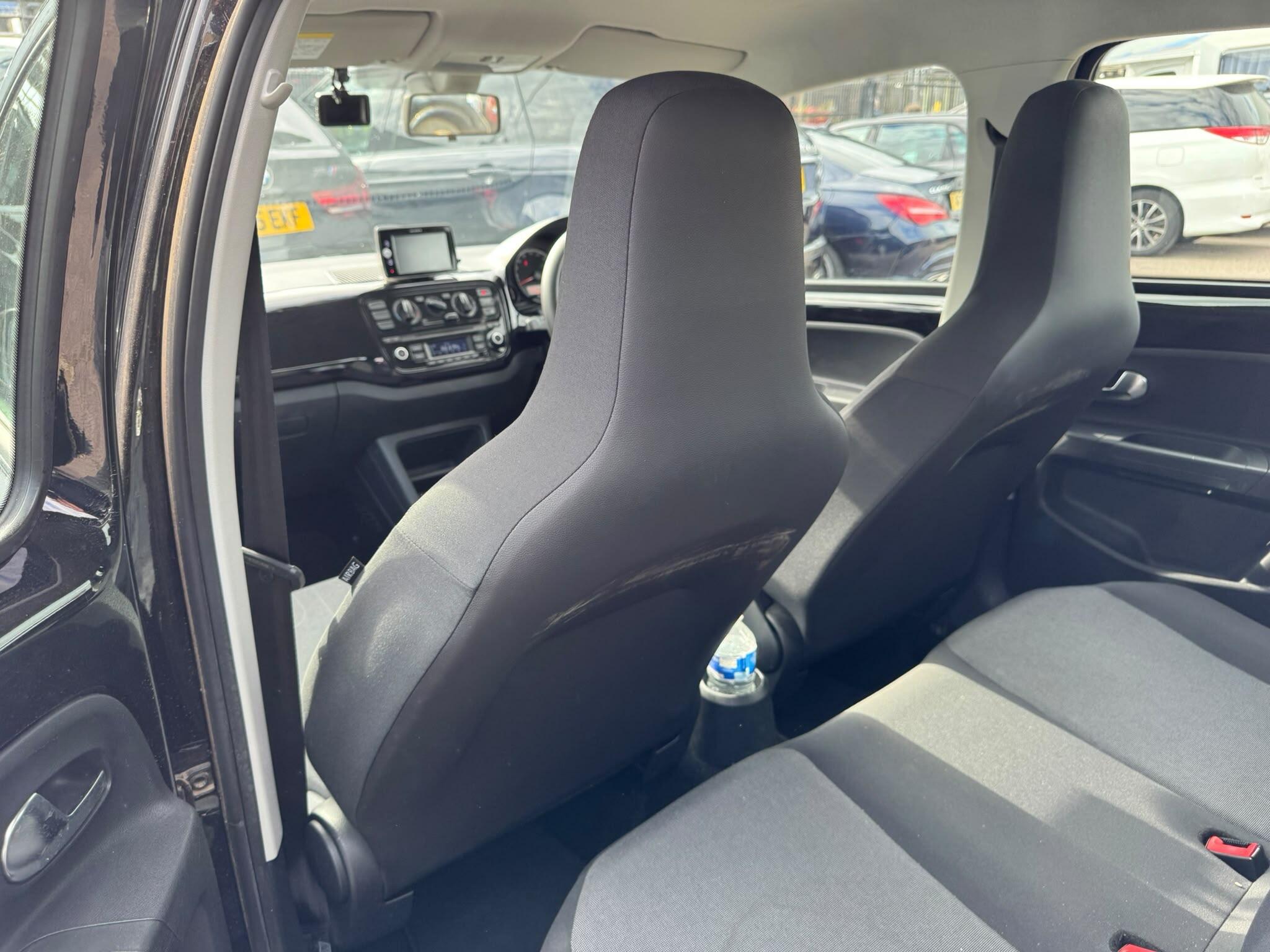 Volkswagen Up! view 53