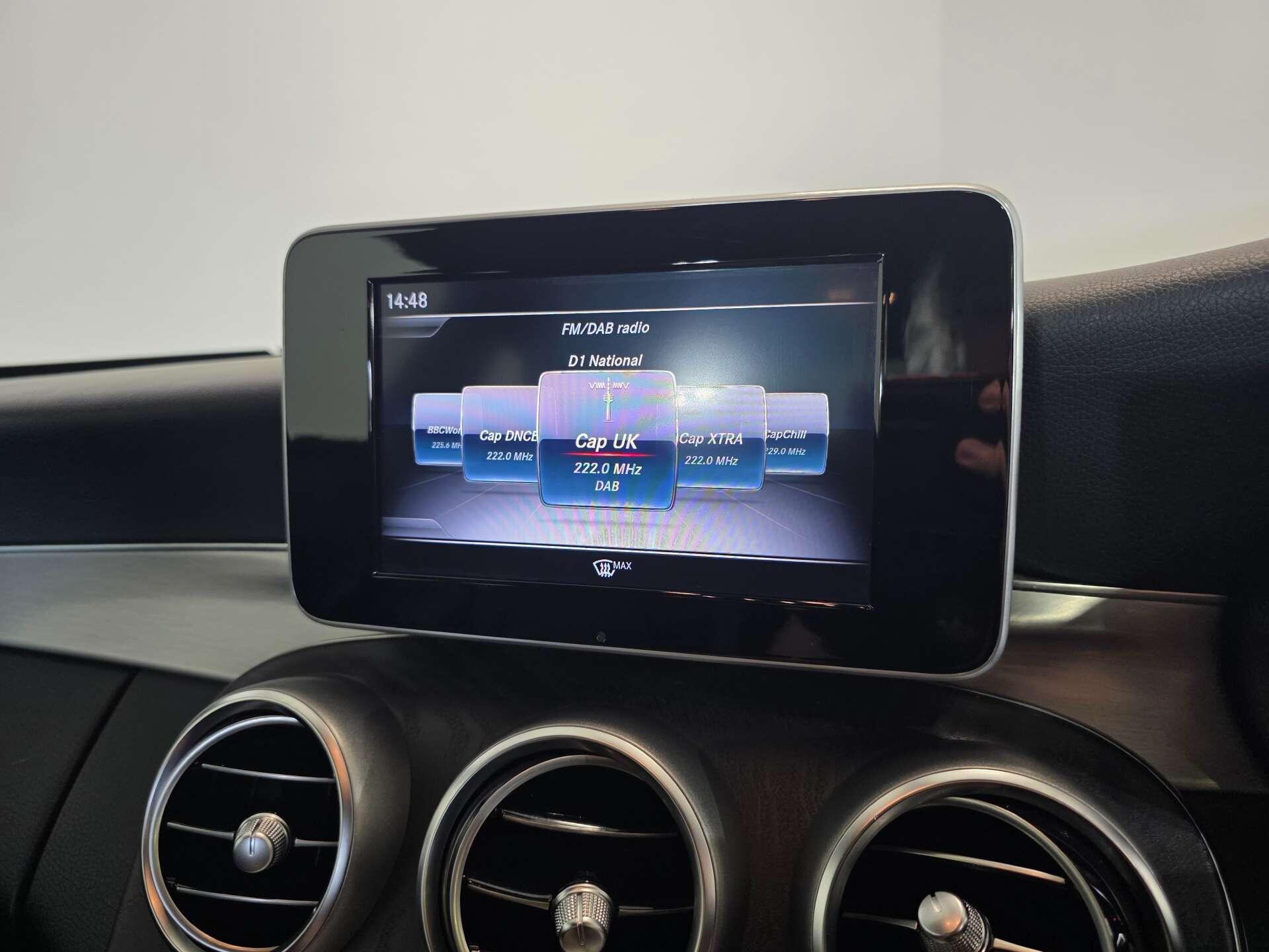 Mercedes-Benz C-Class view 28