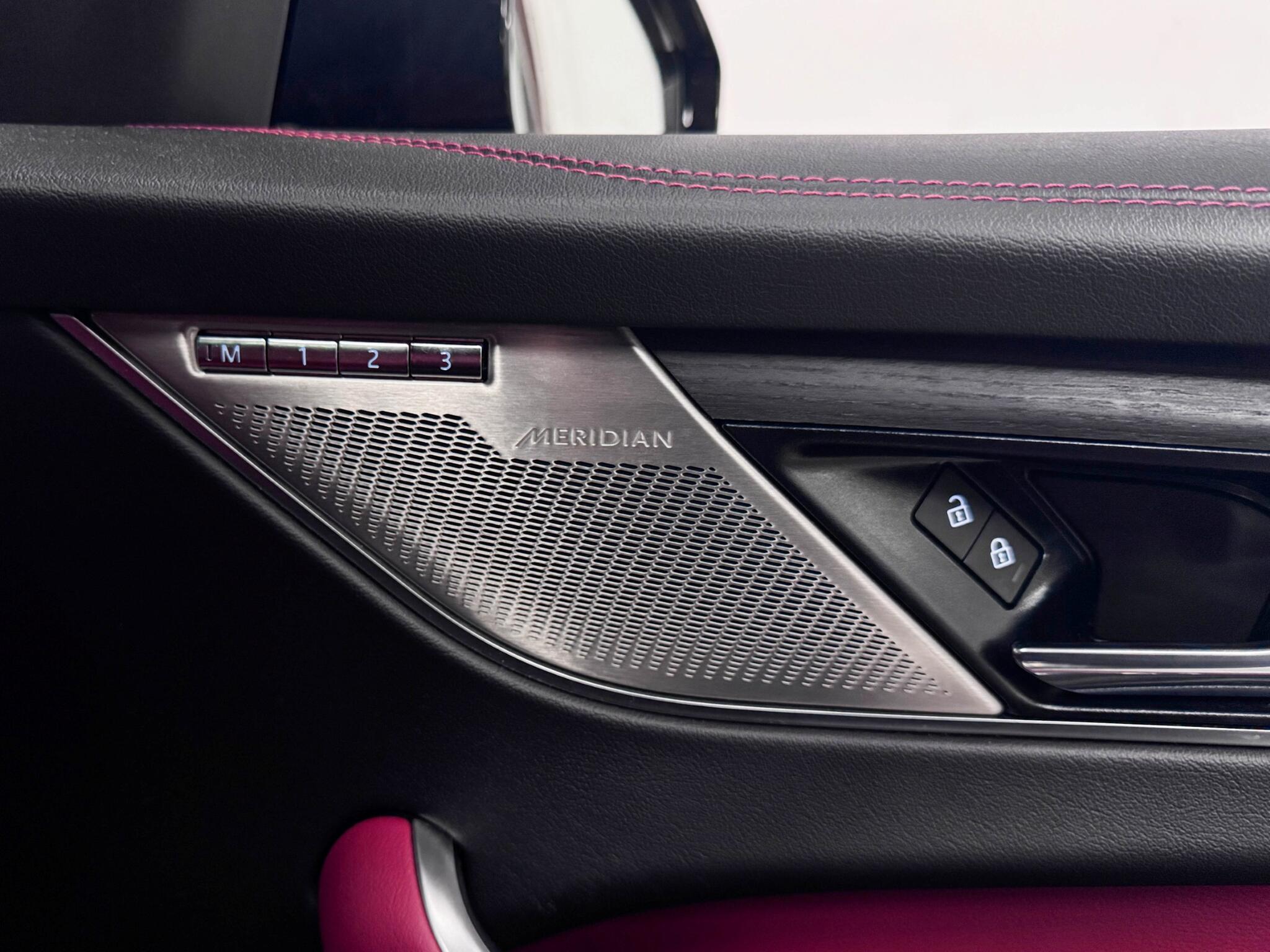 Jaguar F-Pace view 17