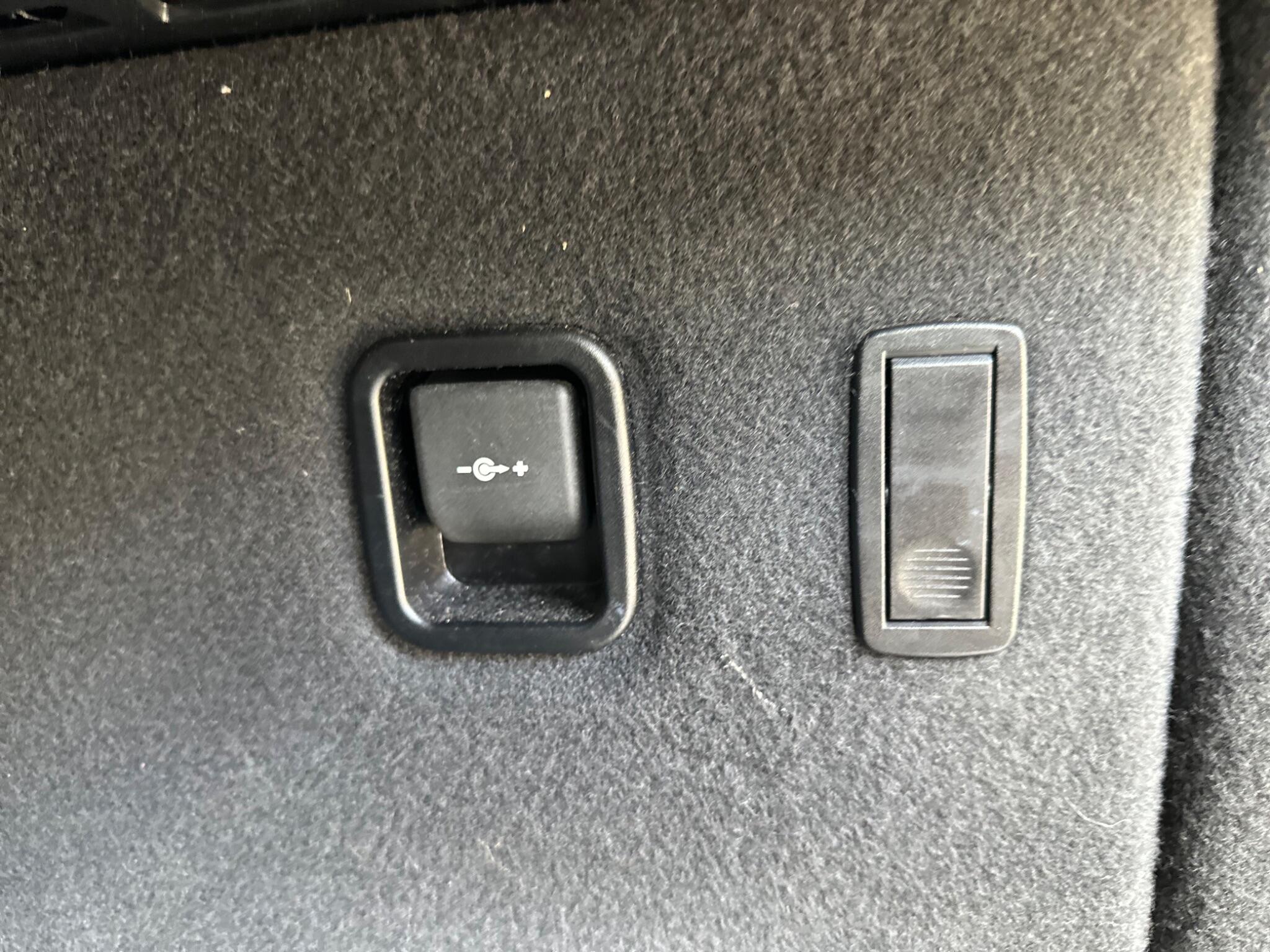 BMW X4 view 15