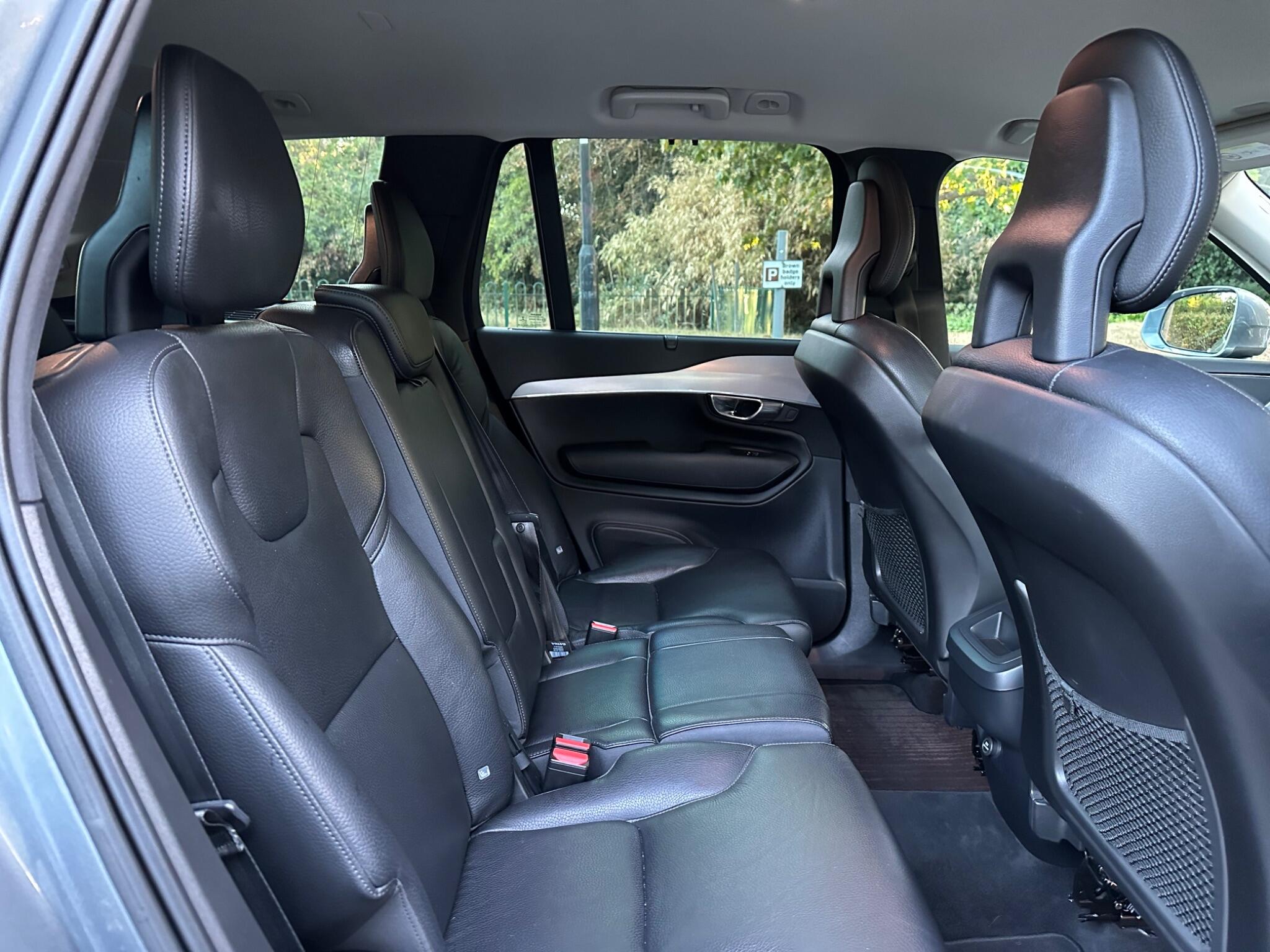 Volvo XC90 view 20