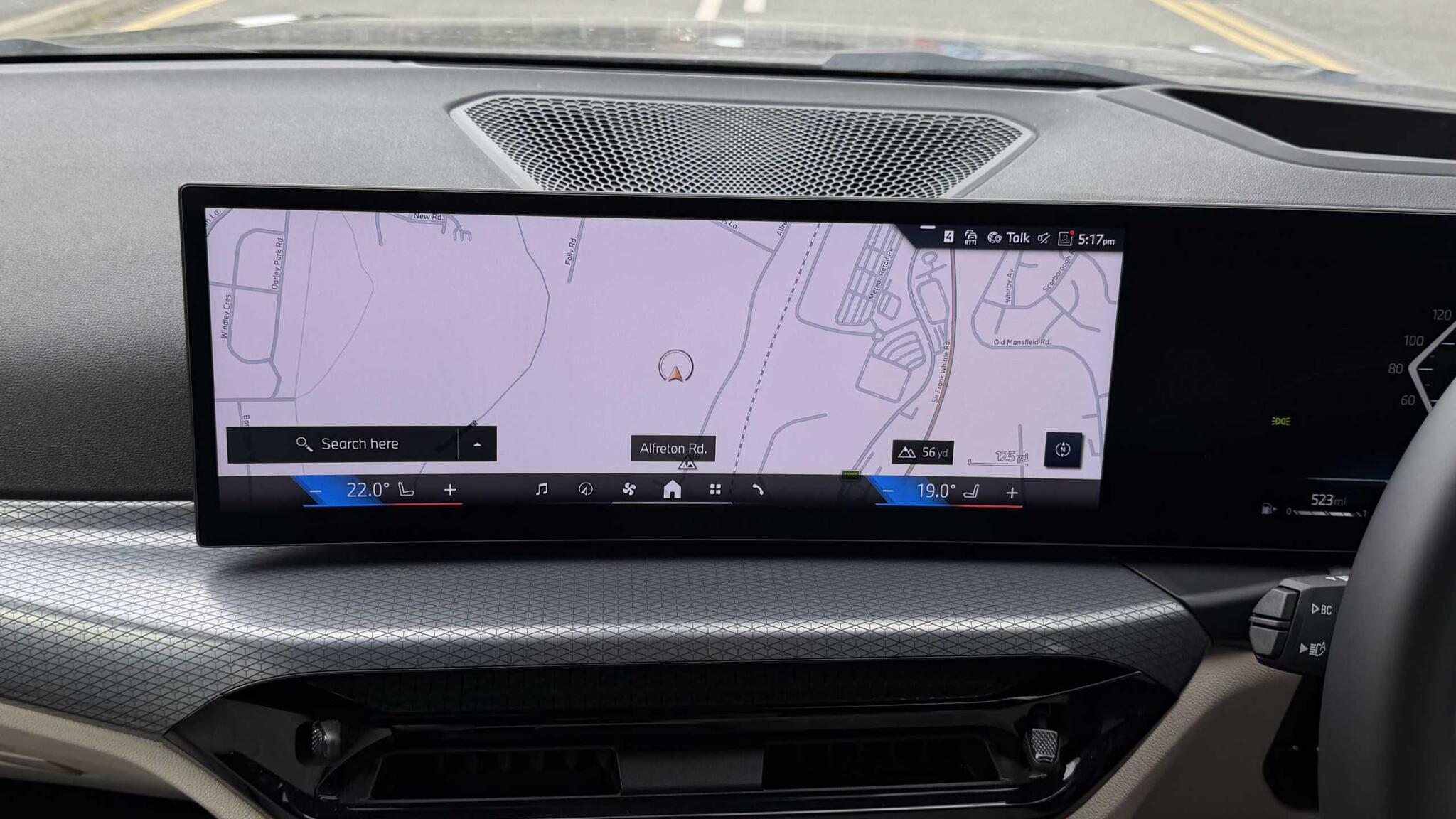 BMW 3 Series view 9