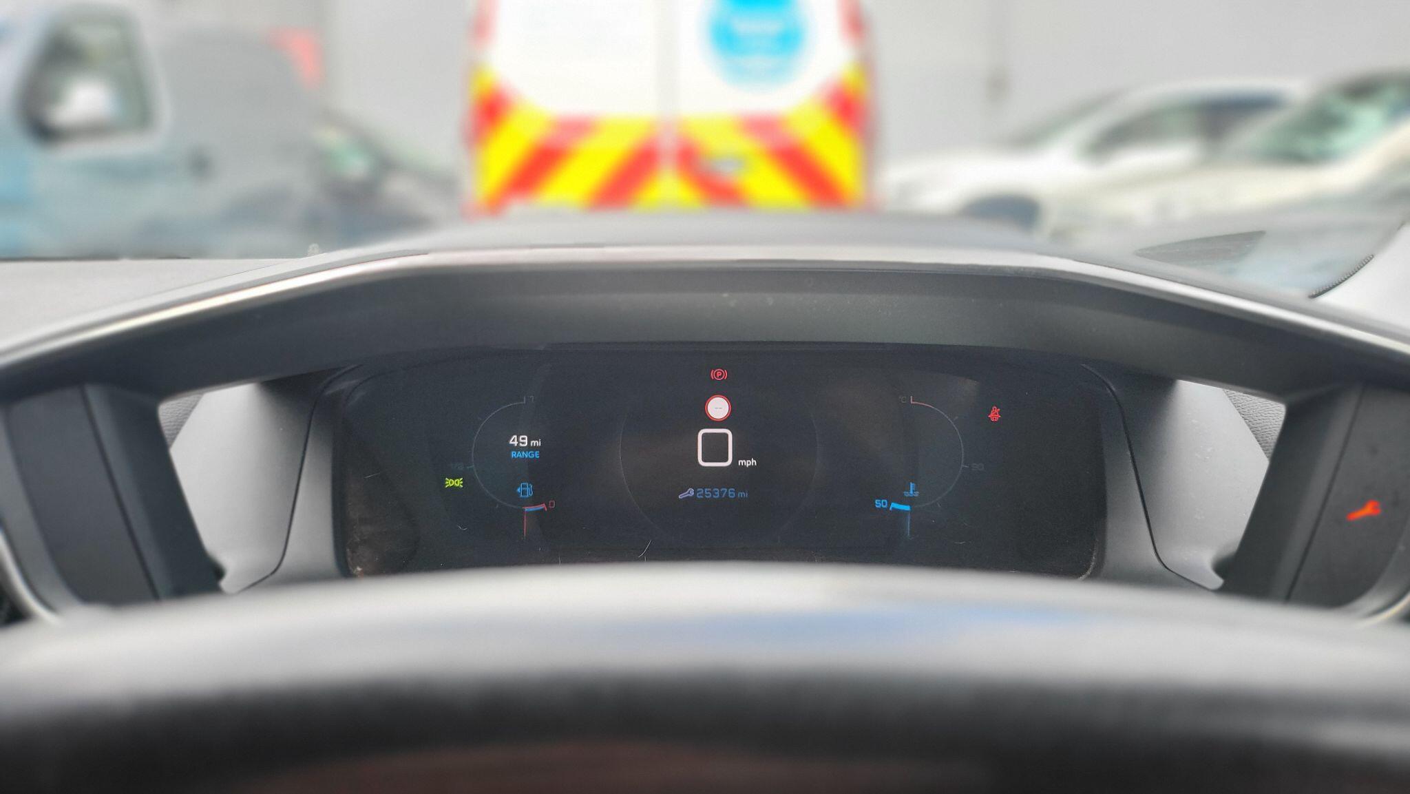Peugeot 2008 view 29