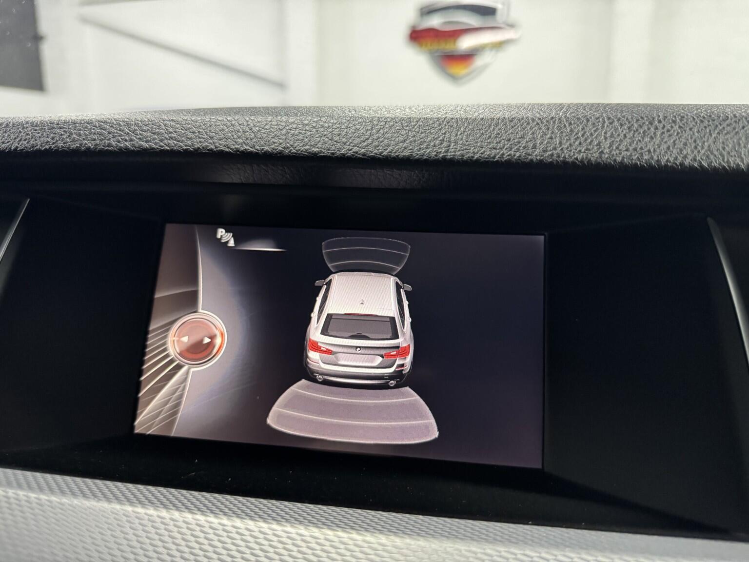 BMW 5 Series view 30