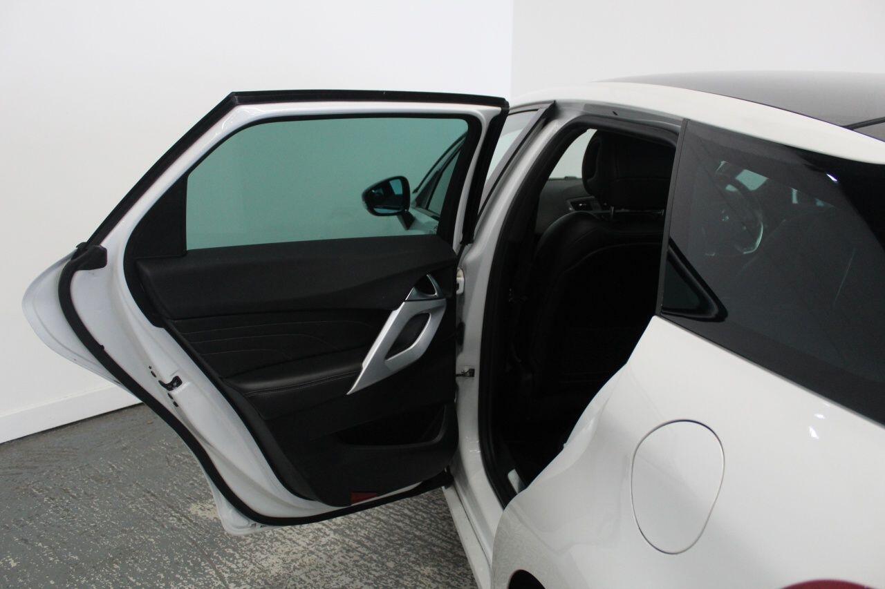 Citroen DS5 view 29