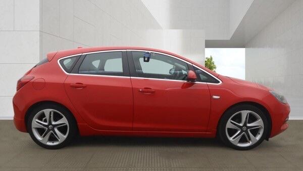 Vauxhall Astra view 5