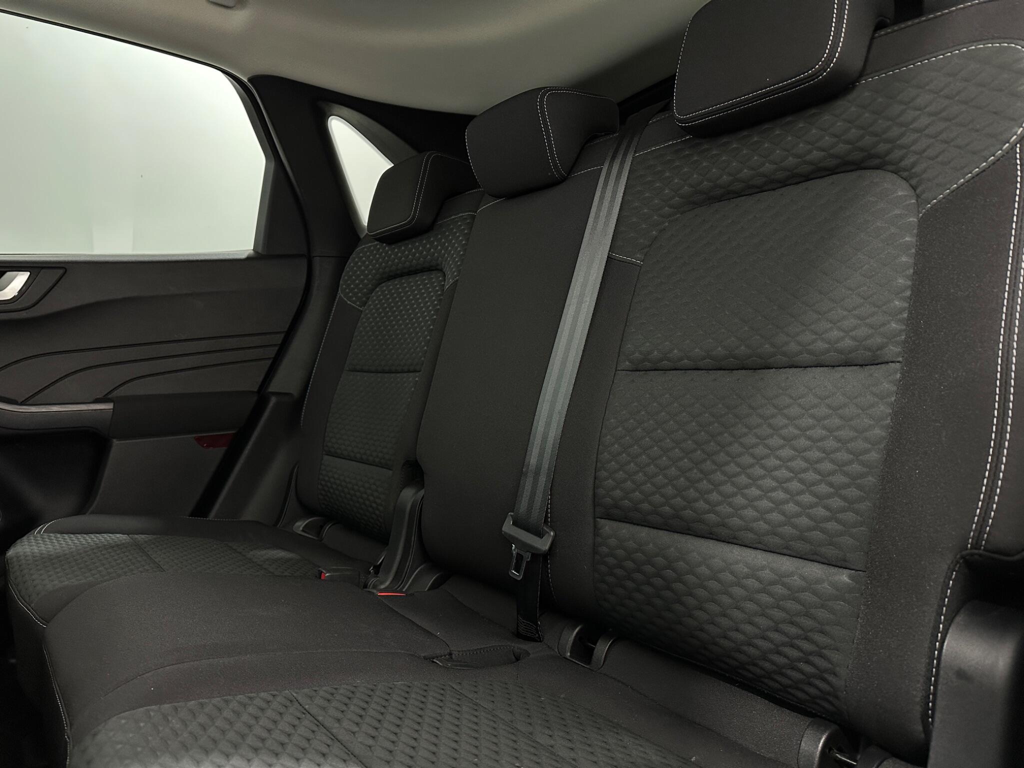 Ford Kuga view 38