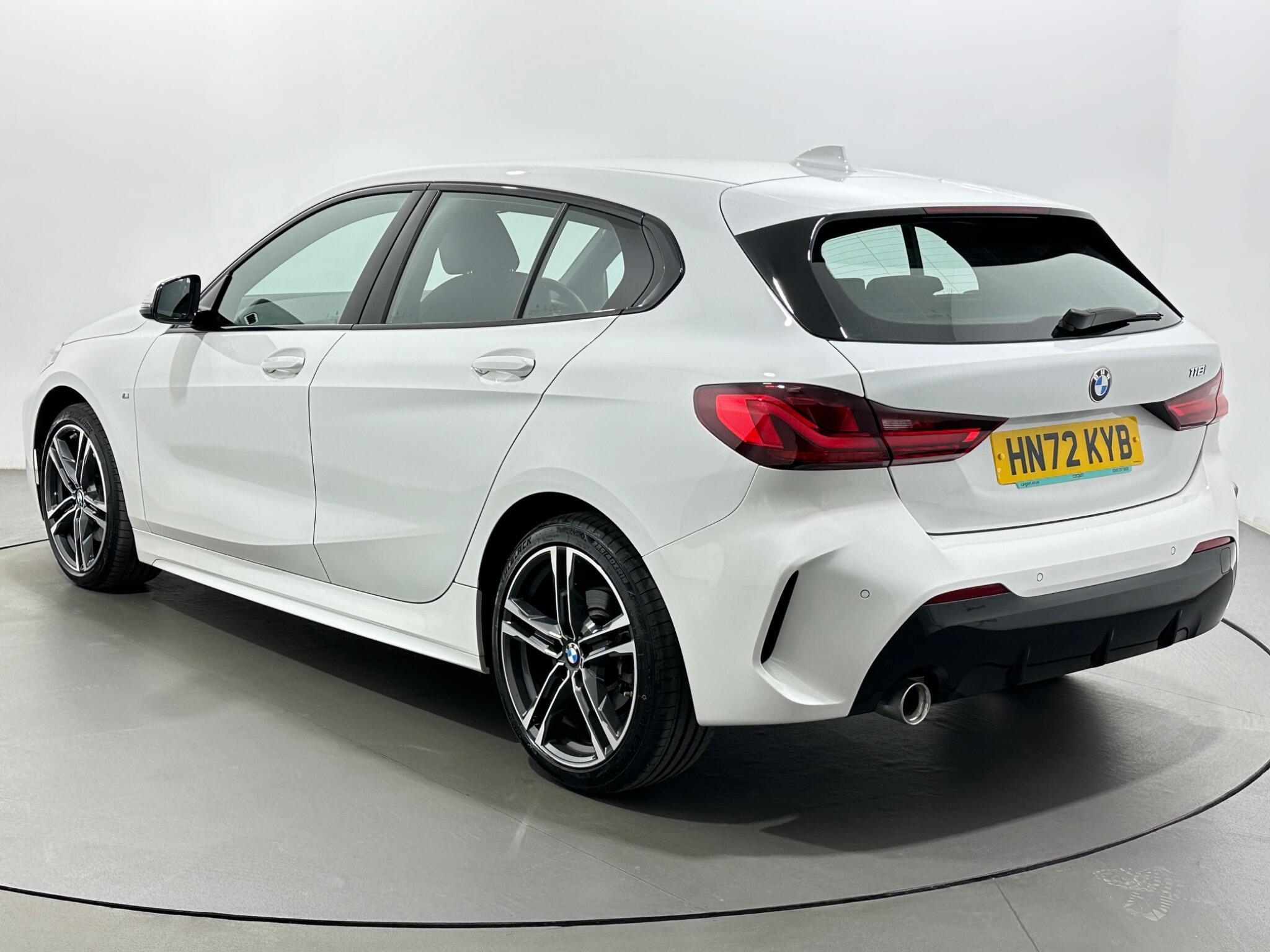 BMW 1 Series view 6