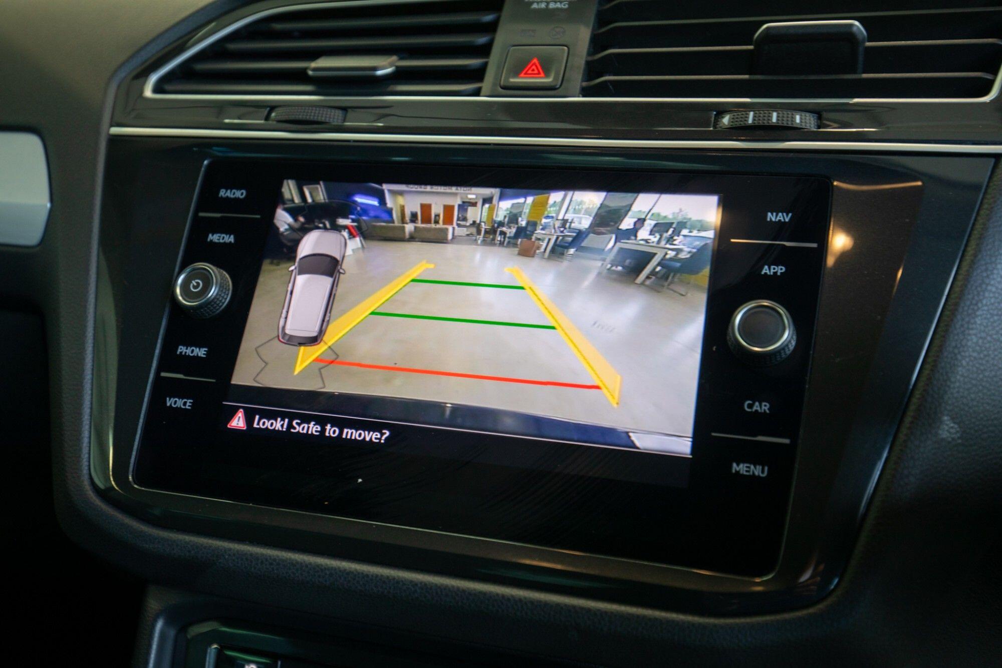 Volkswagen Tiguan view 22