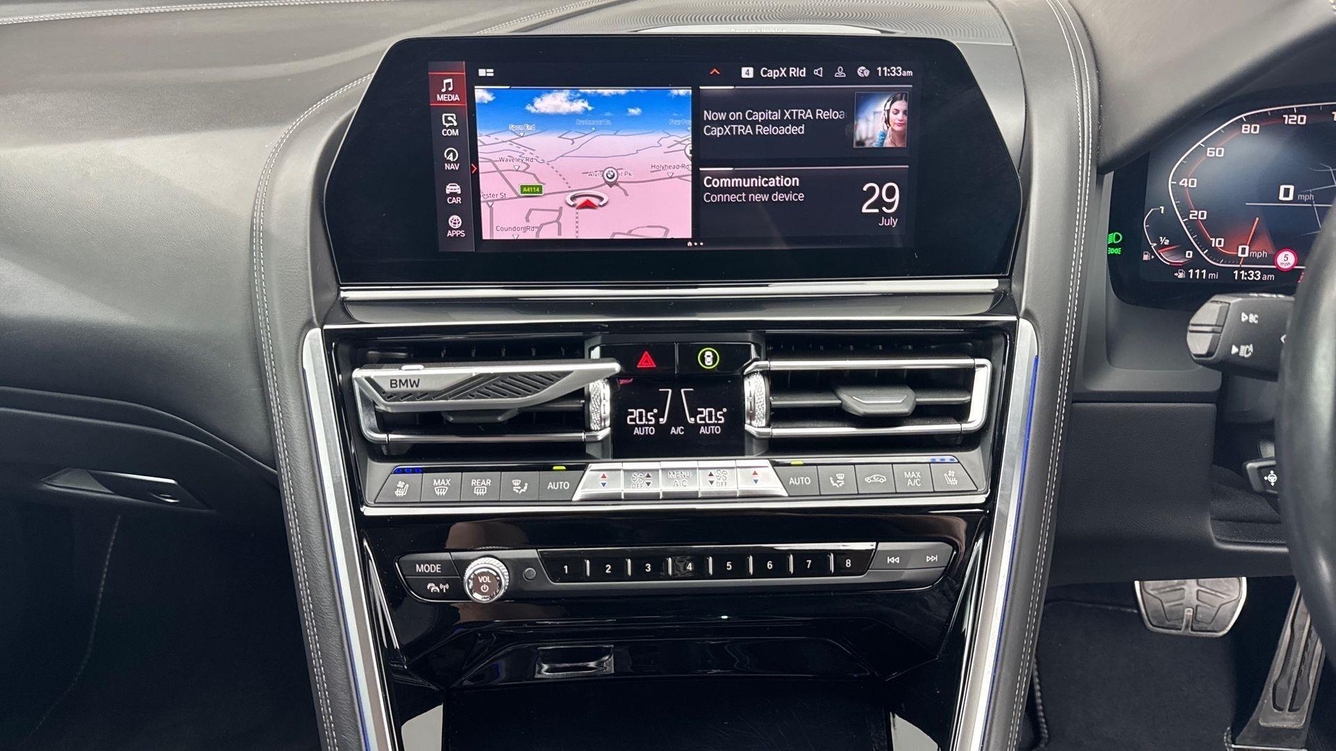 BMW 8 Series view 8