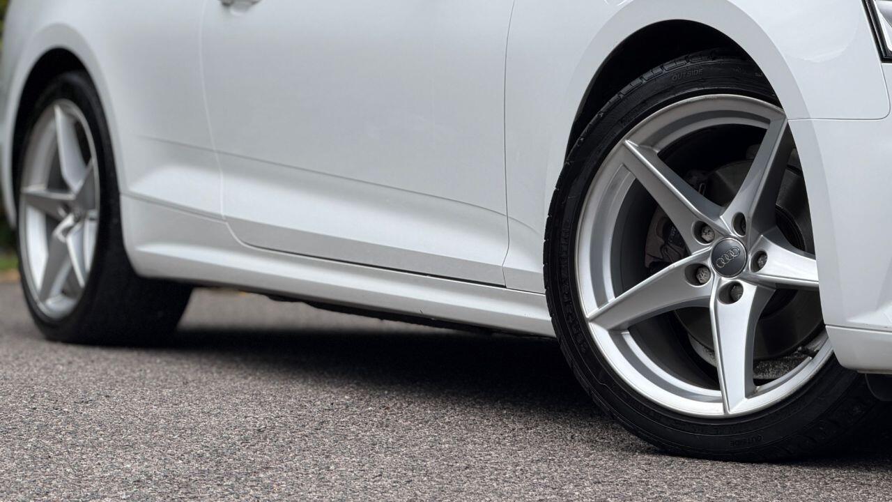 Audi A5 view 9