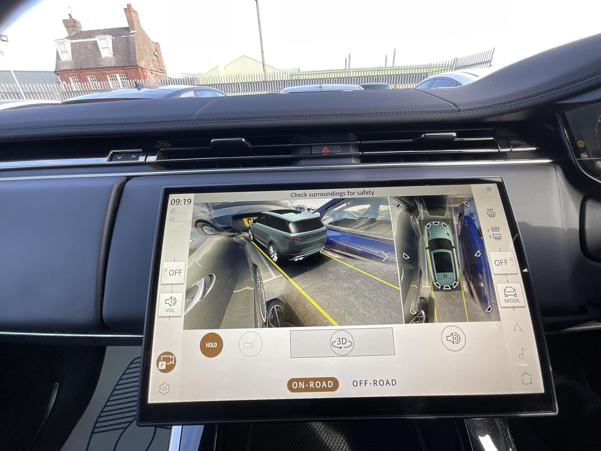 Land Rover Range Rover Sport view 36