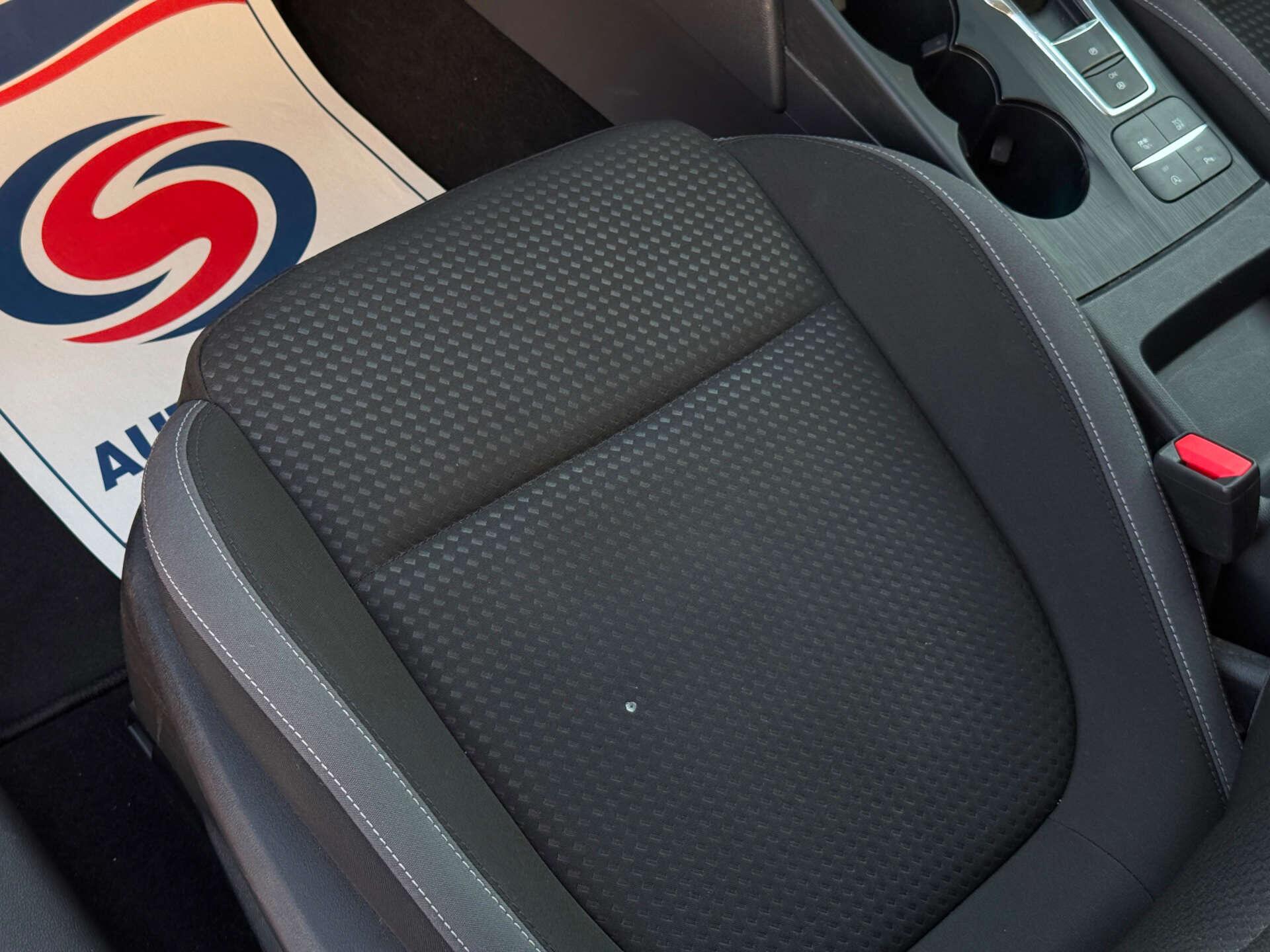 Ford Focus view 47