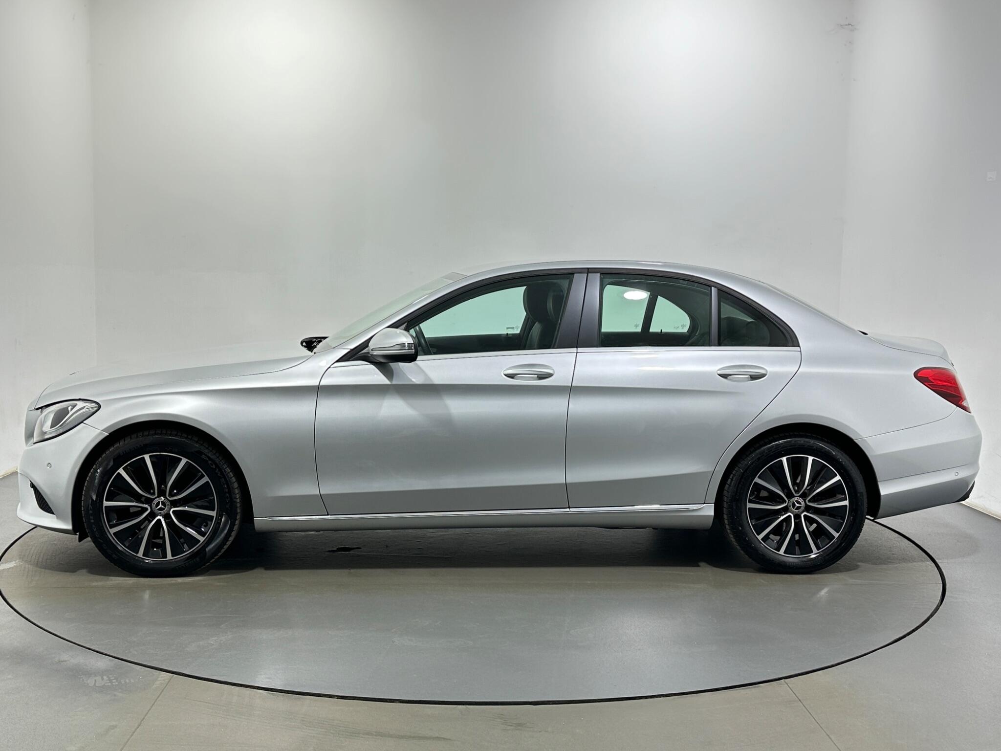 Mercedes-Benz C-Class view 5