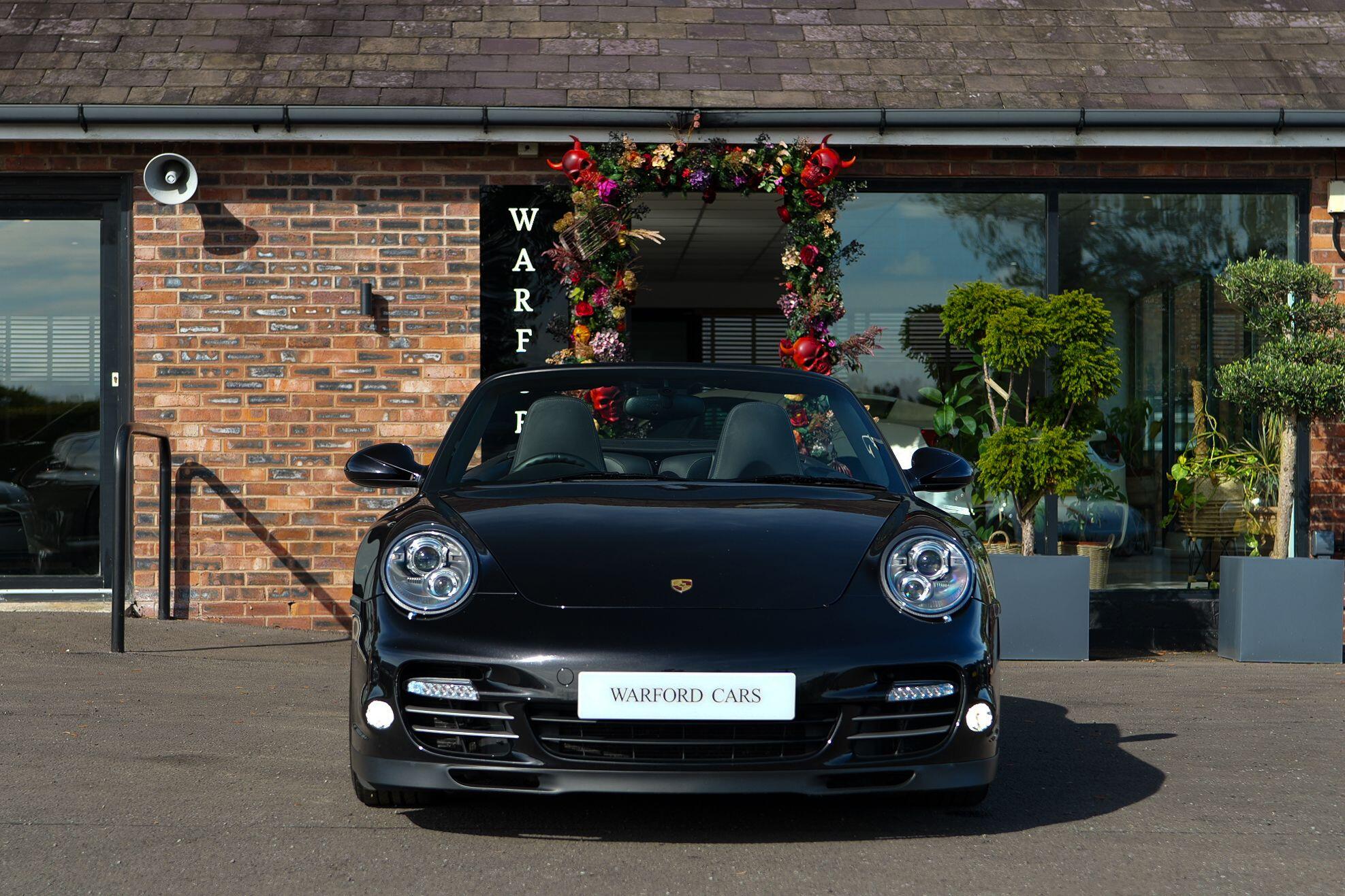 Porsche 911 view 2