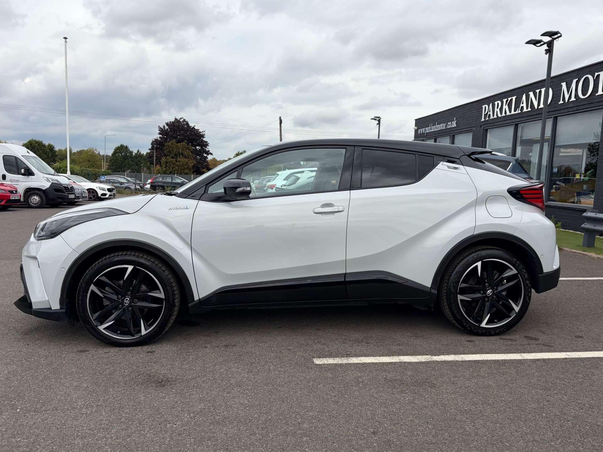 Toyota C-HR view 5