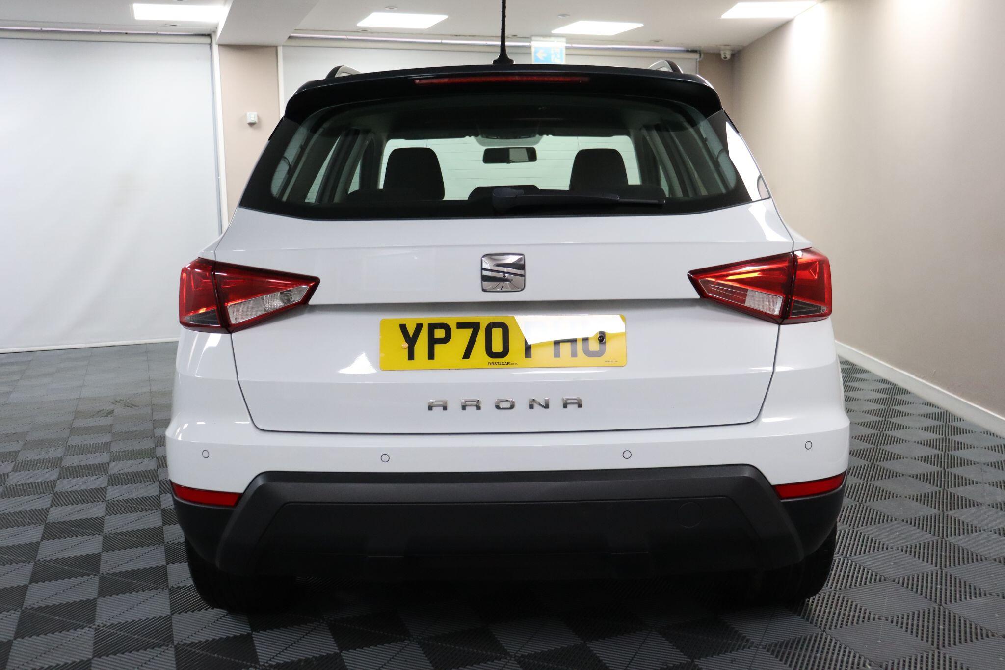 Seat Arona view 8