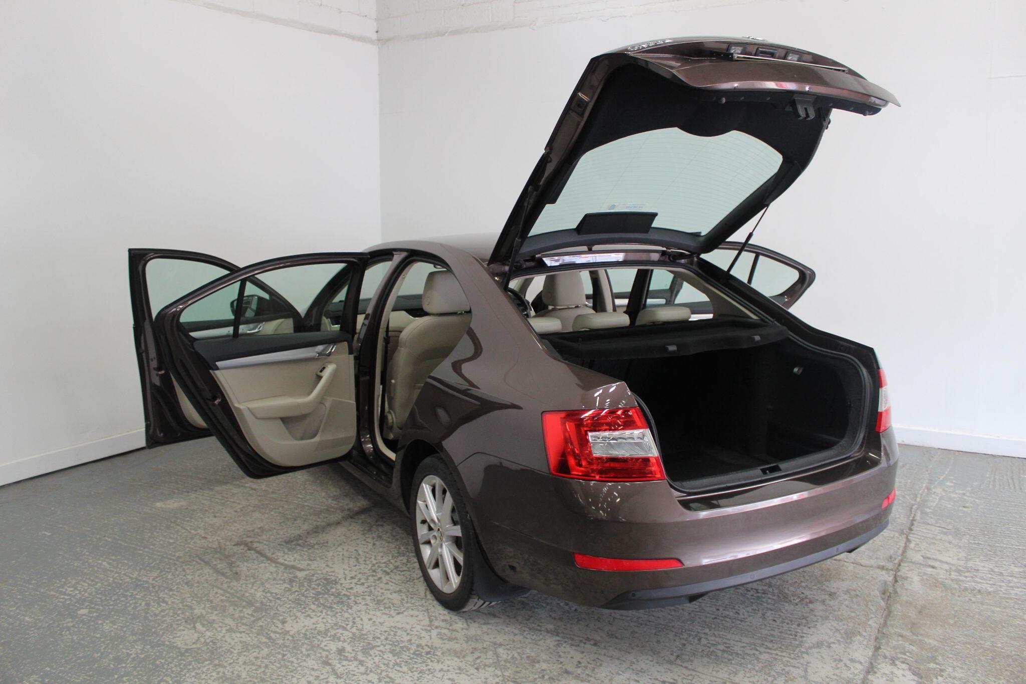 Skoda Octavia view 20