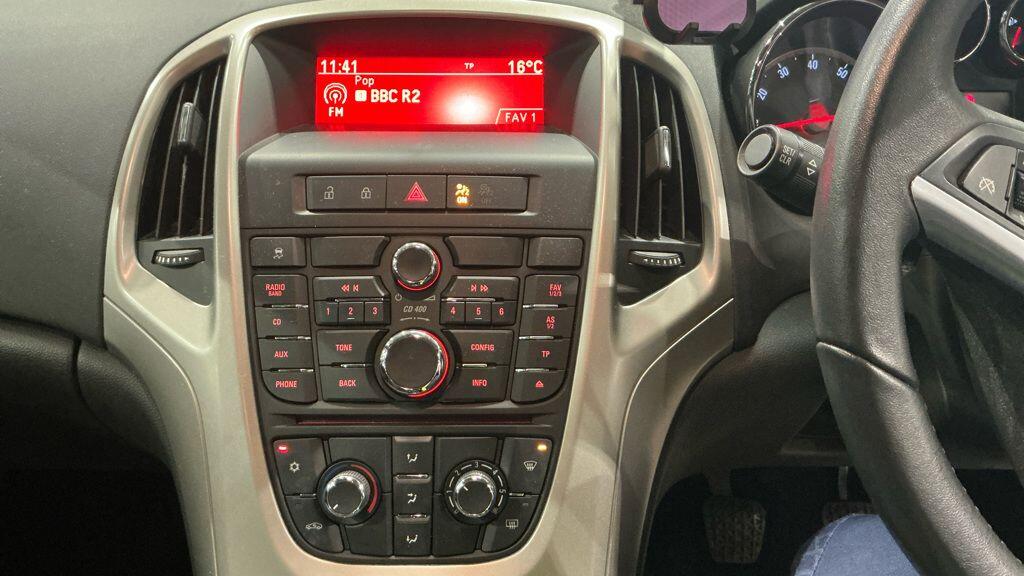 Vauxhall Astra view 11