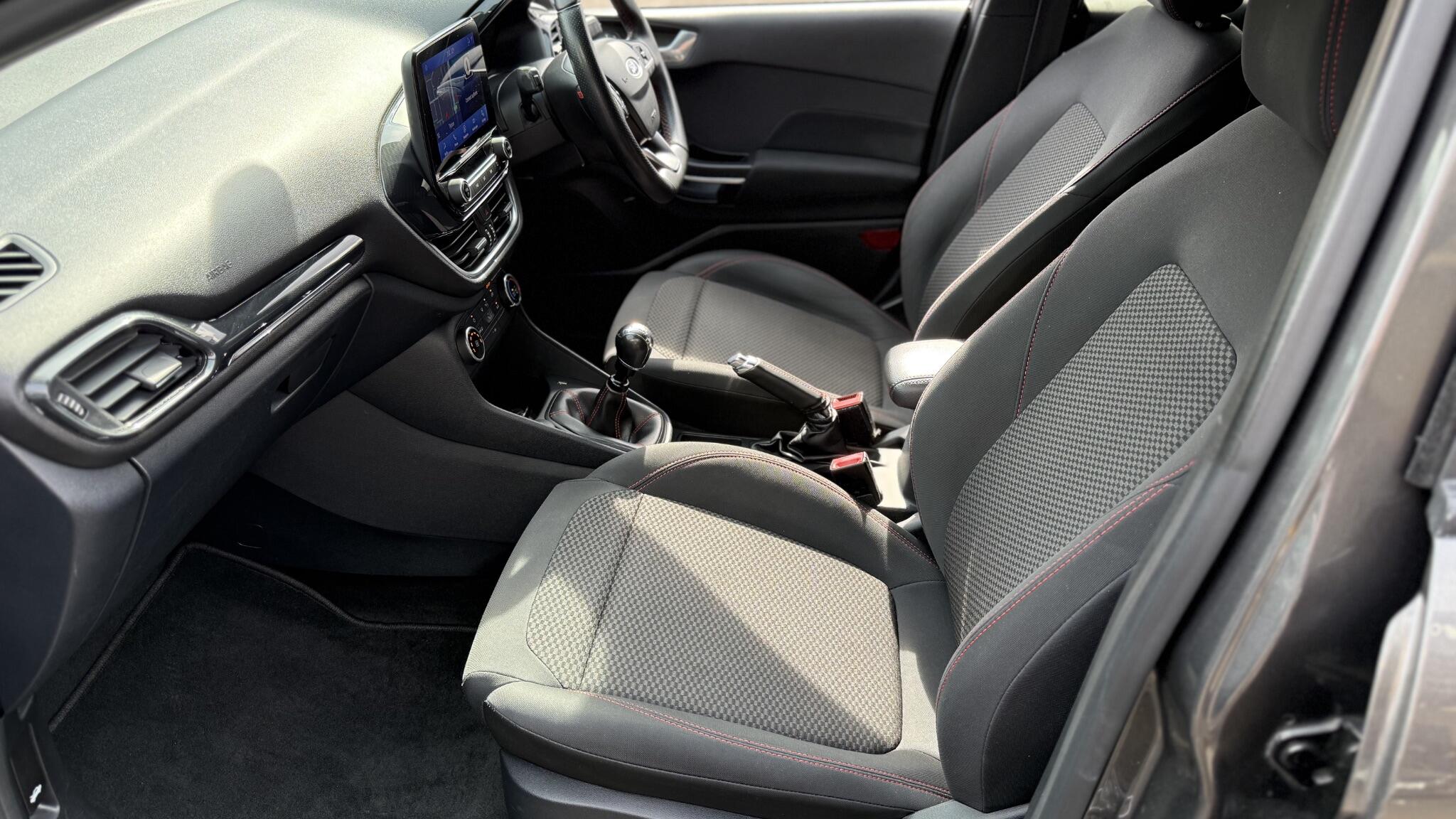 Ford Fiesta view 30