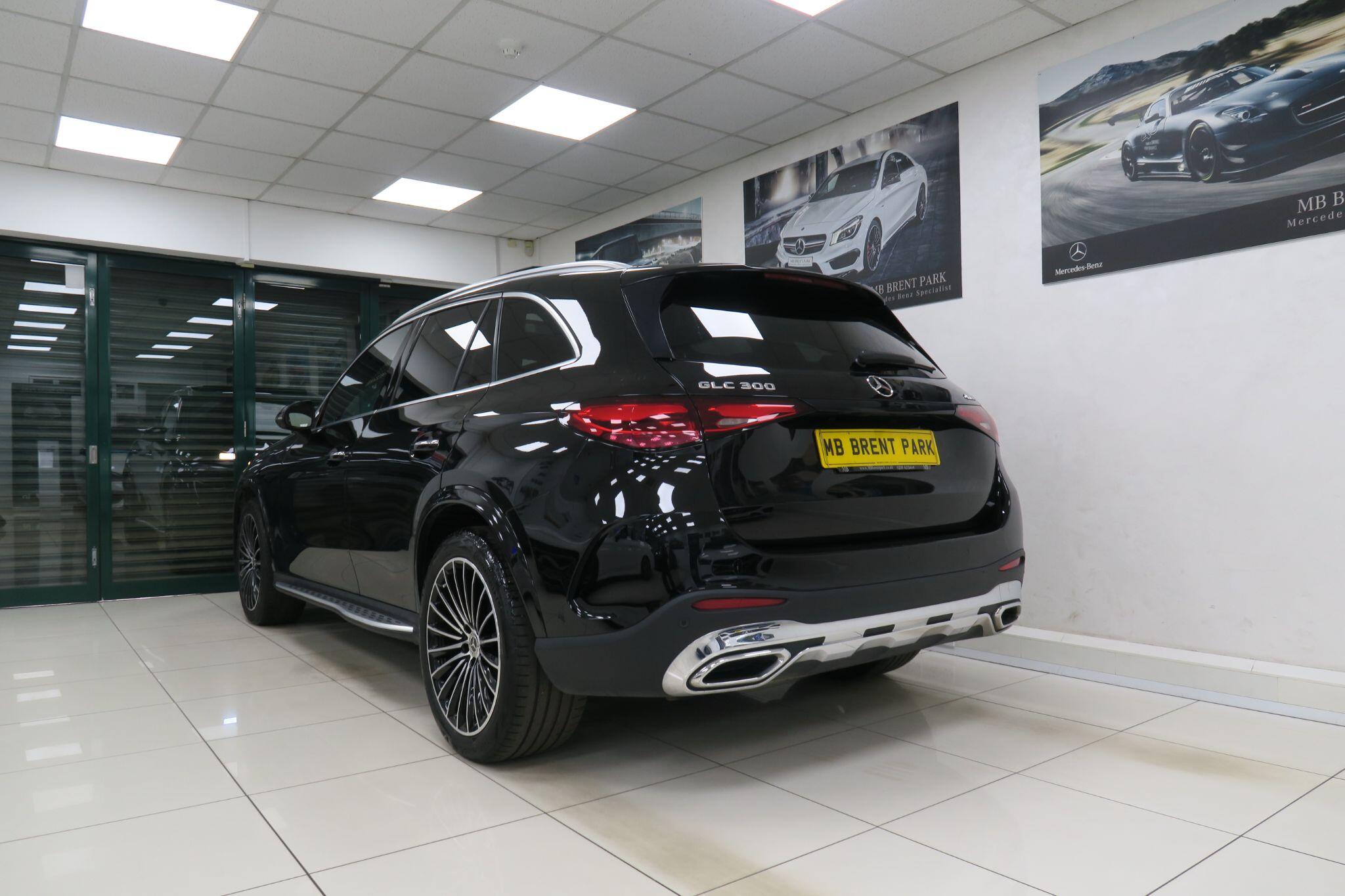 Mercedes-Benz GLC view 5