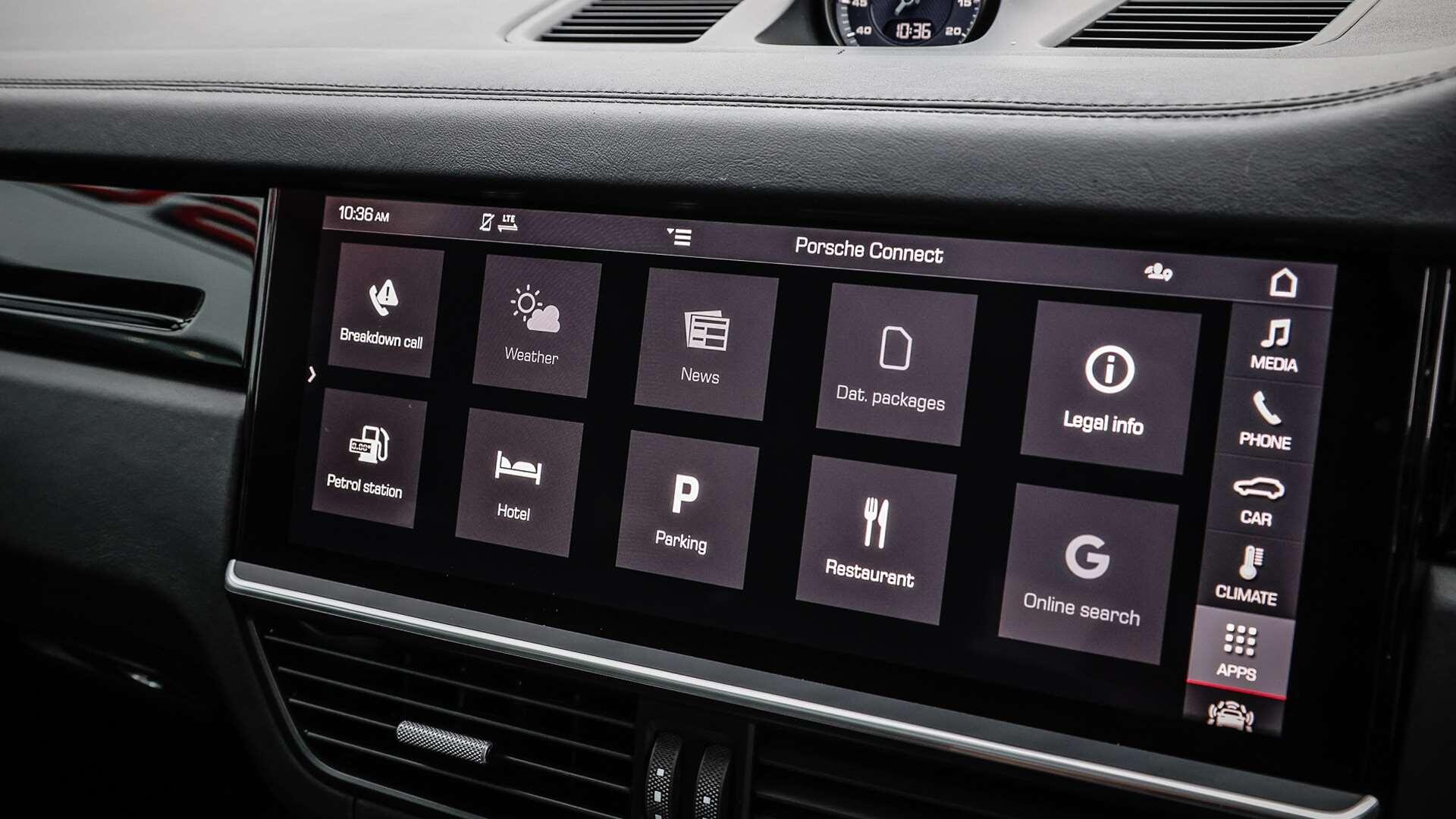 Porsche Cayenne view 26