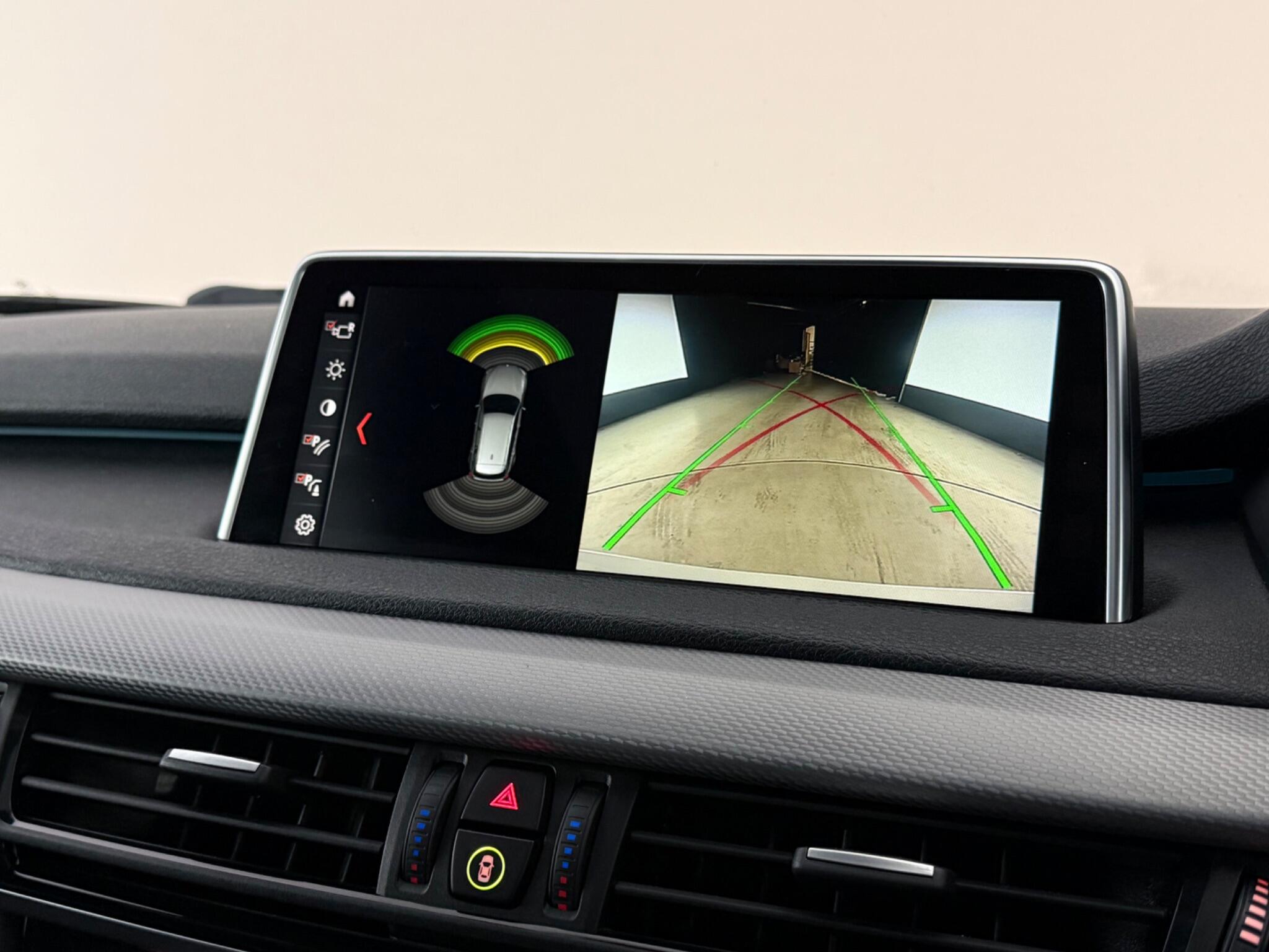 BMW X5 view 28