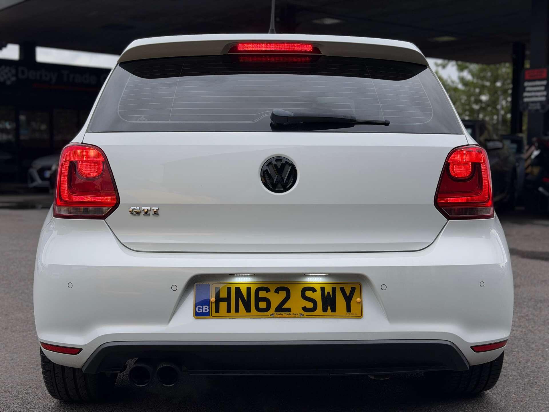 Volkswagen Polo view 8