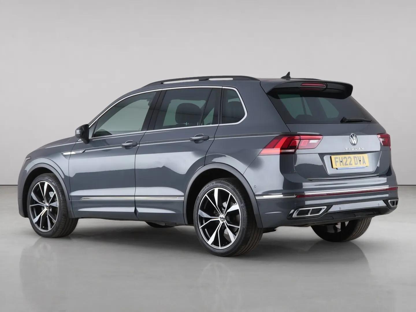 Volkswagen Tiguan view 8