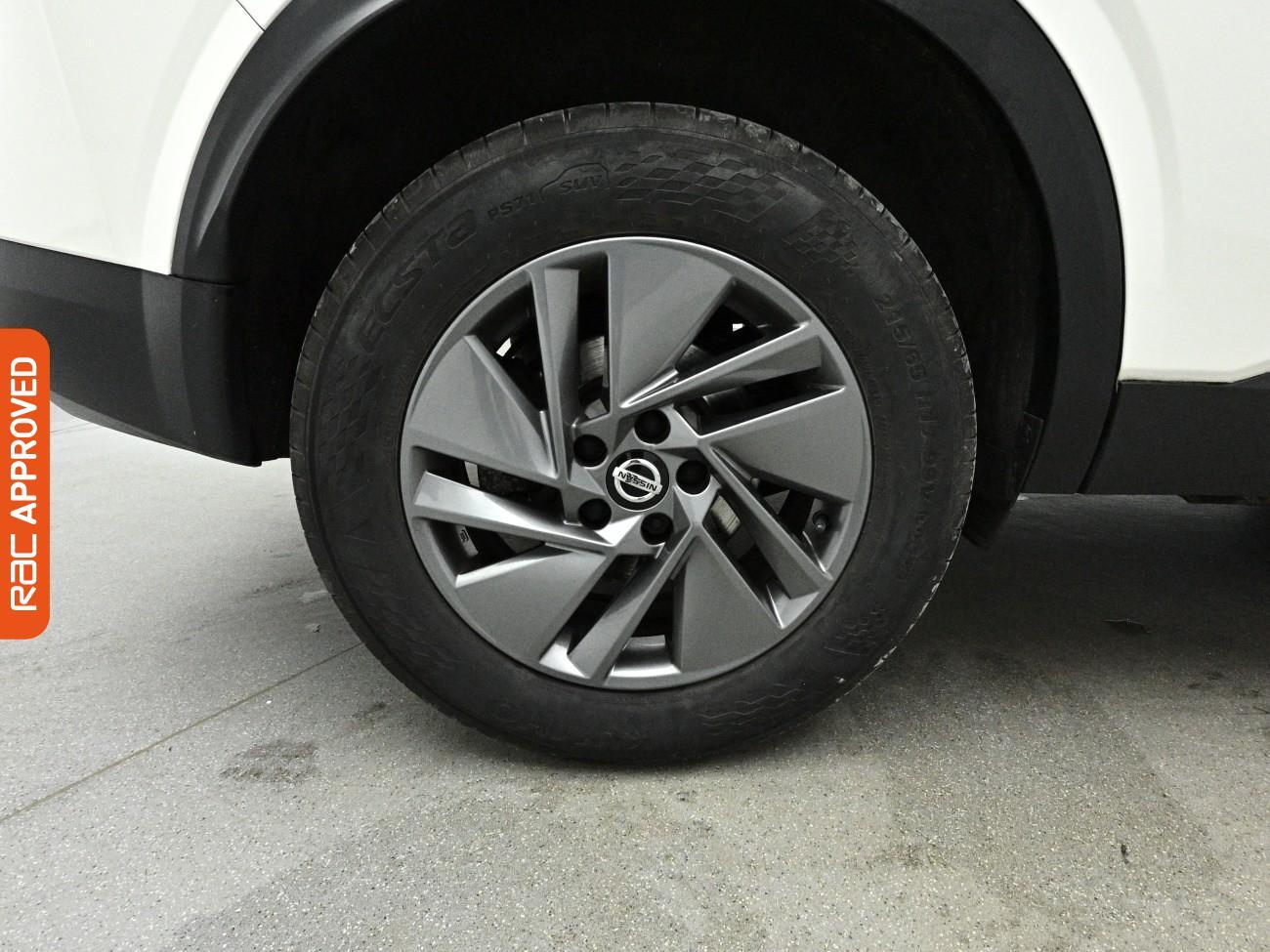 Nissan Qashqai view 25