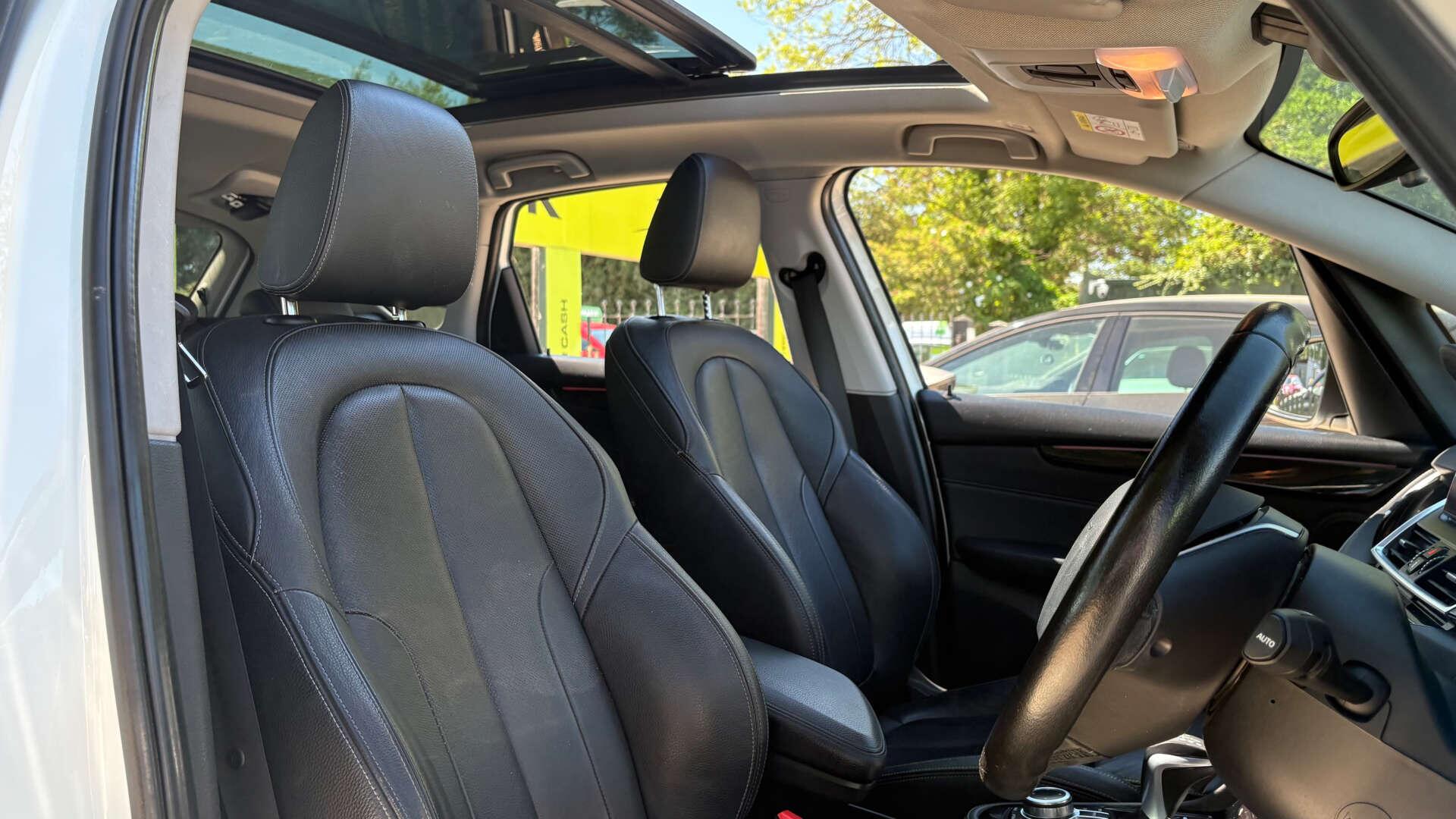 BMW 2 Series view 8