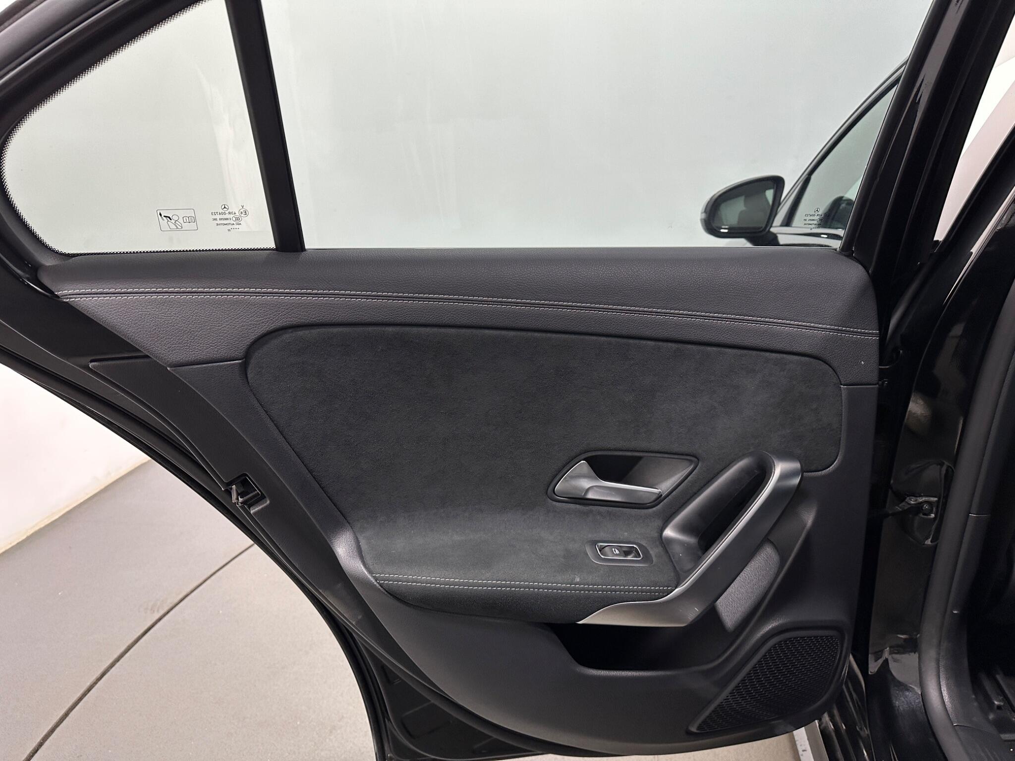 Mercedes-Benz A-Class view 42
