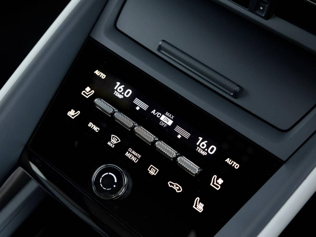 Porsche Macan view 57
