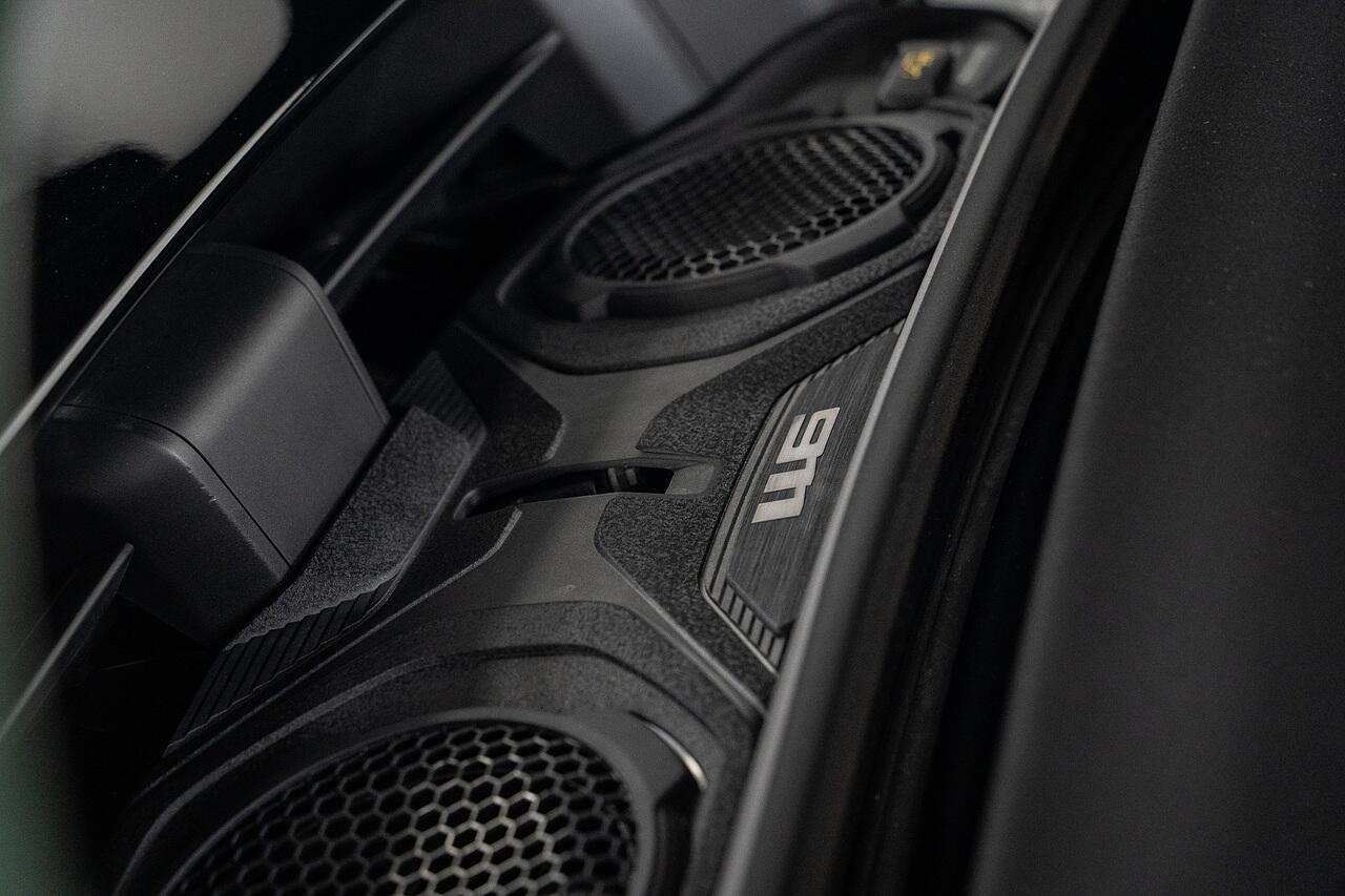 Porsche 911 view 55