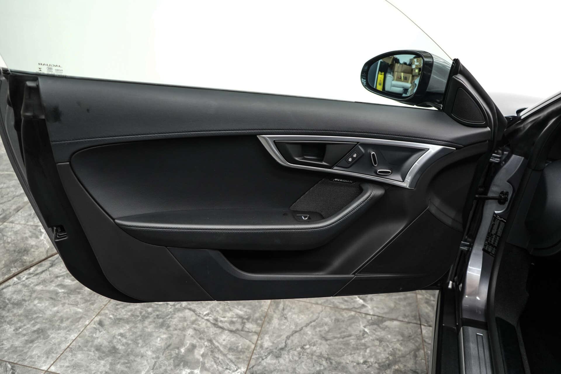 Jaguar F-Type view 18