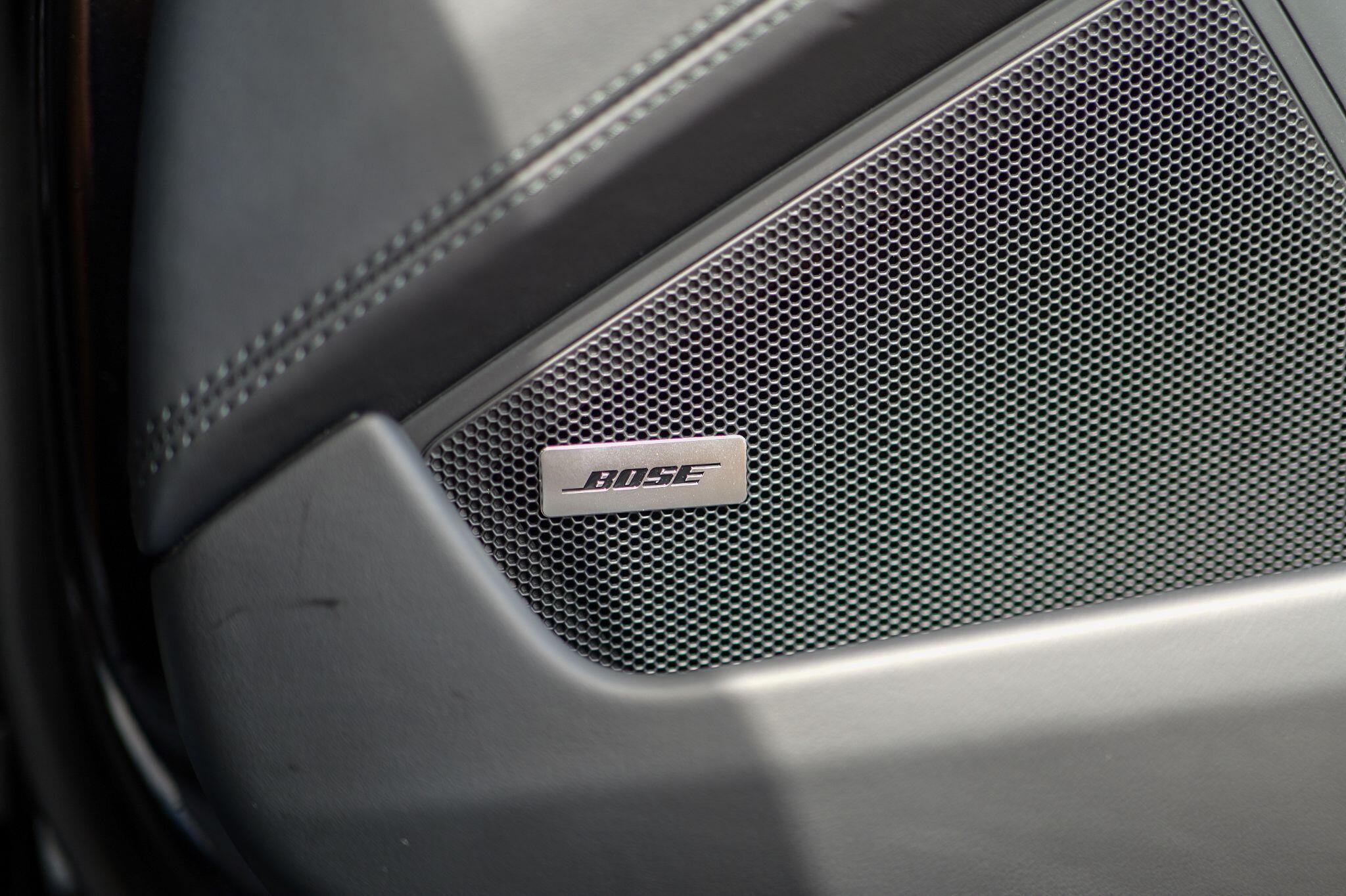 Porsche 911 view 31