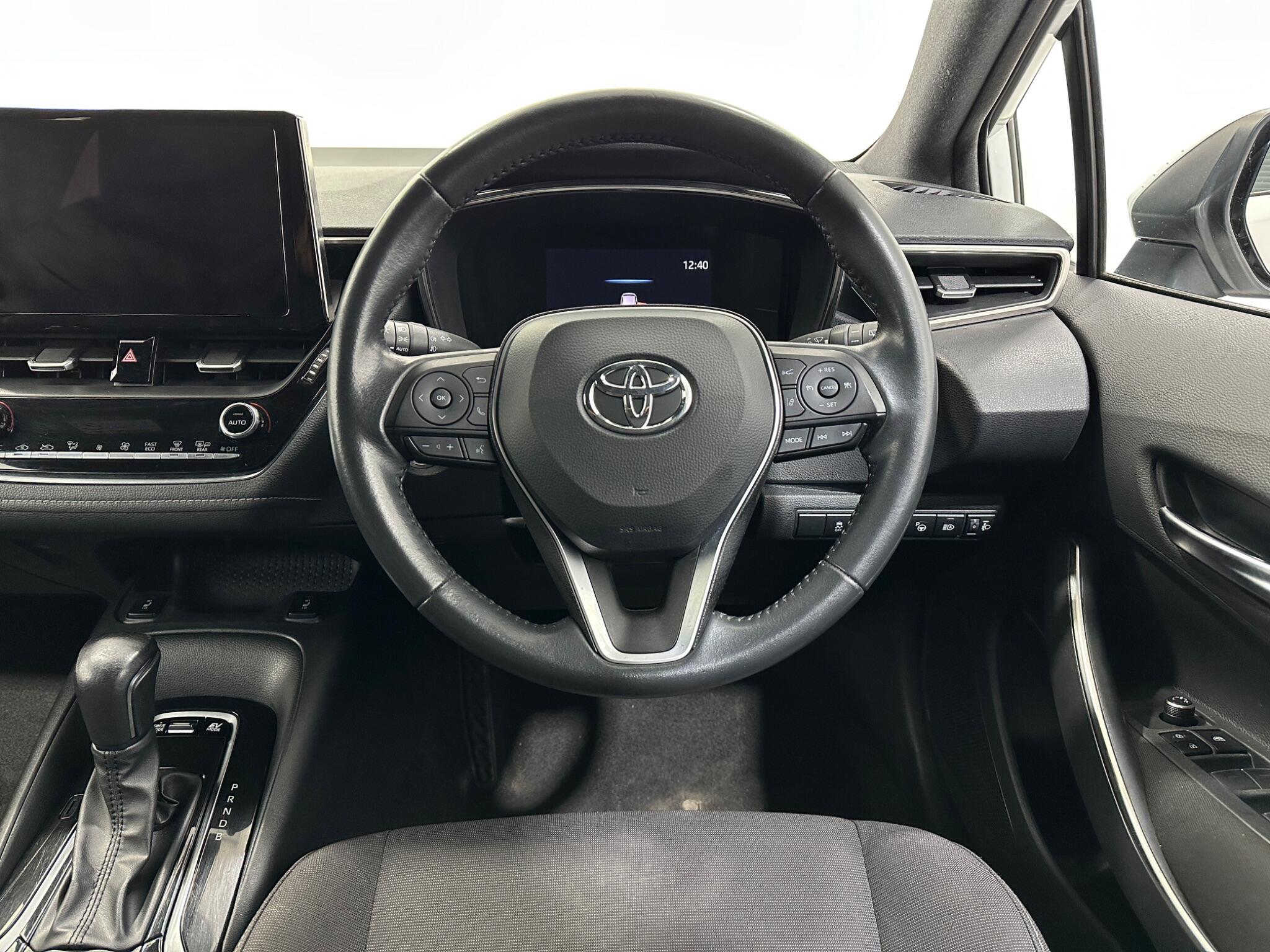 Toyota Corolla view 13