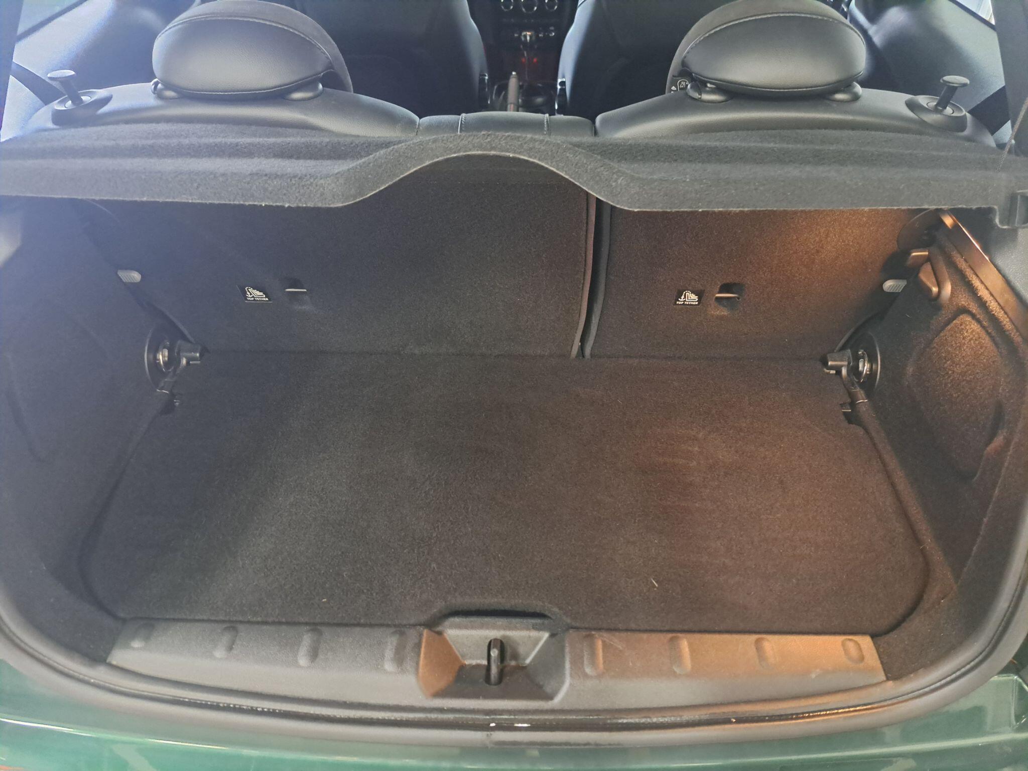 Mini Cooper view 26