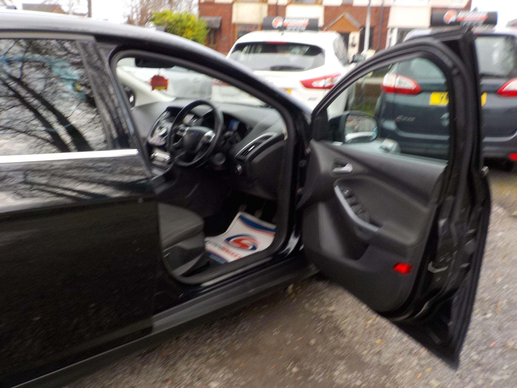 Ford Focus 1.6 TDCi Titanium Navigator Euro 5 (s/s) 5dr