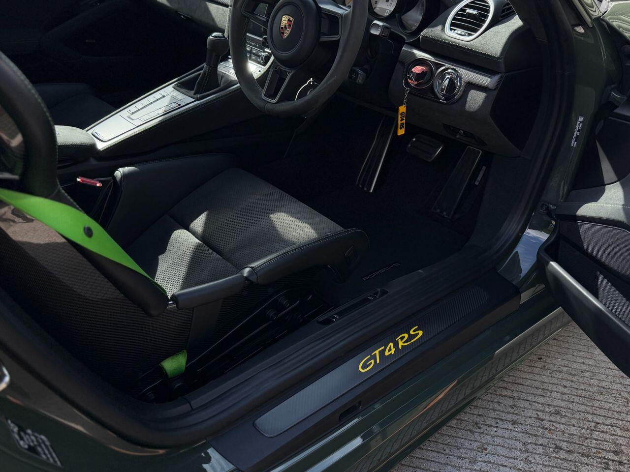 Porsche 718 Cayman view 44