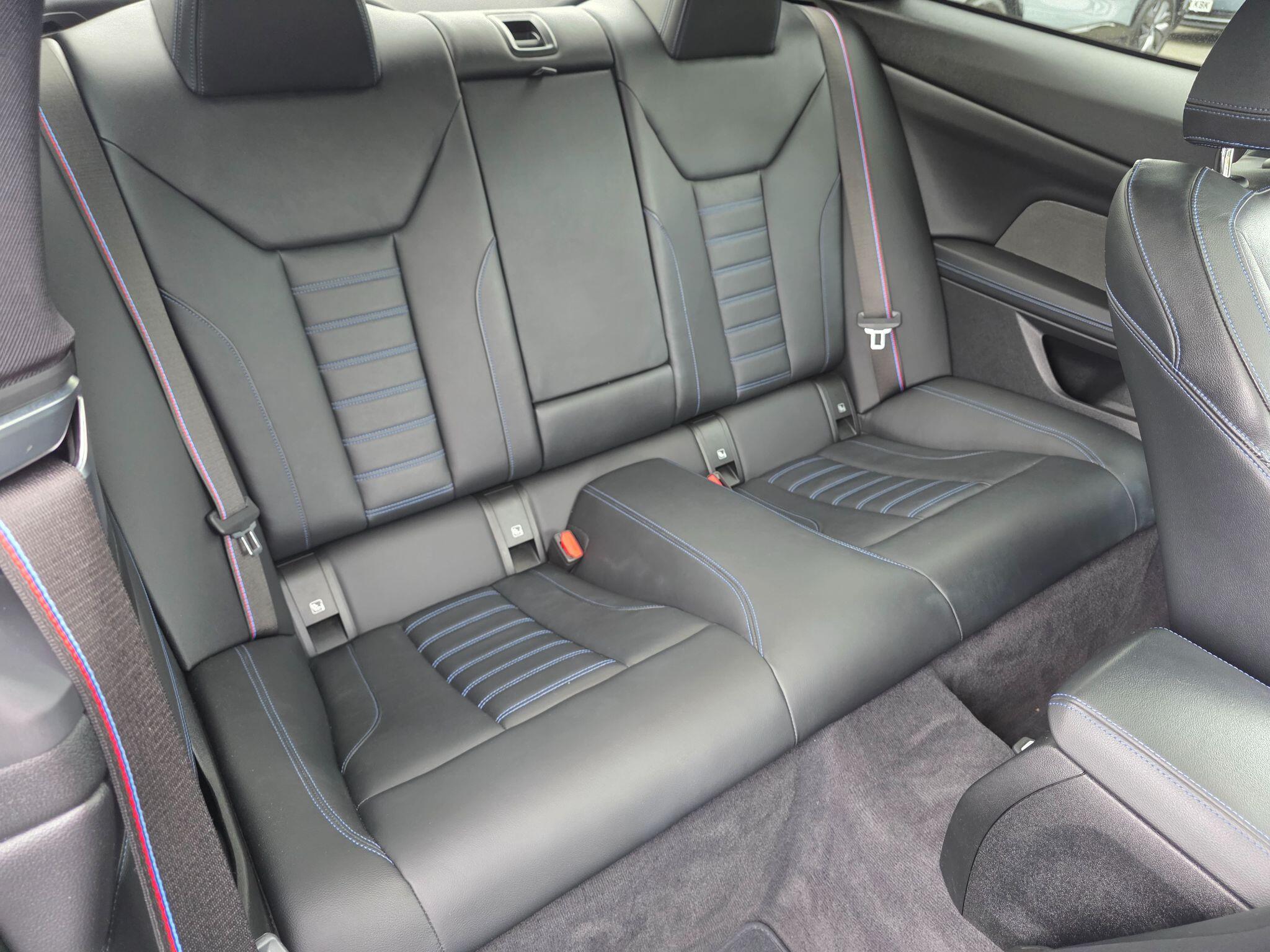 BMW 4 Series view 11