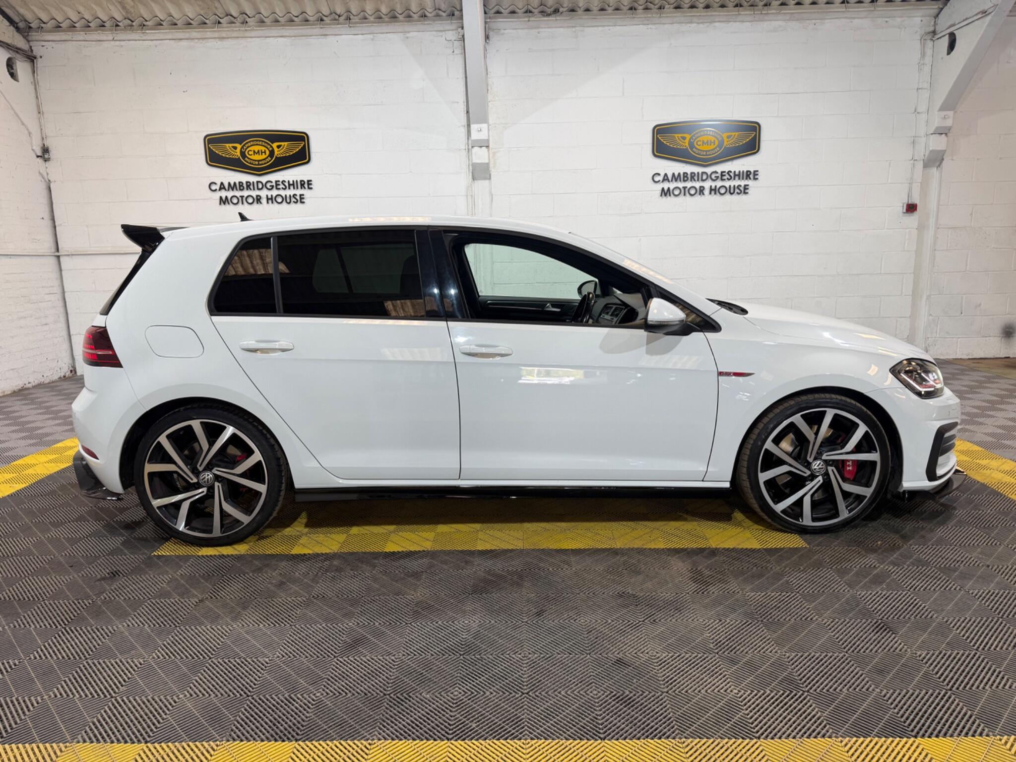 Volkswagen Golf view 11