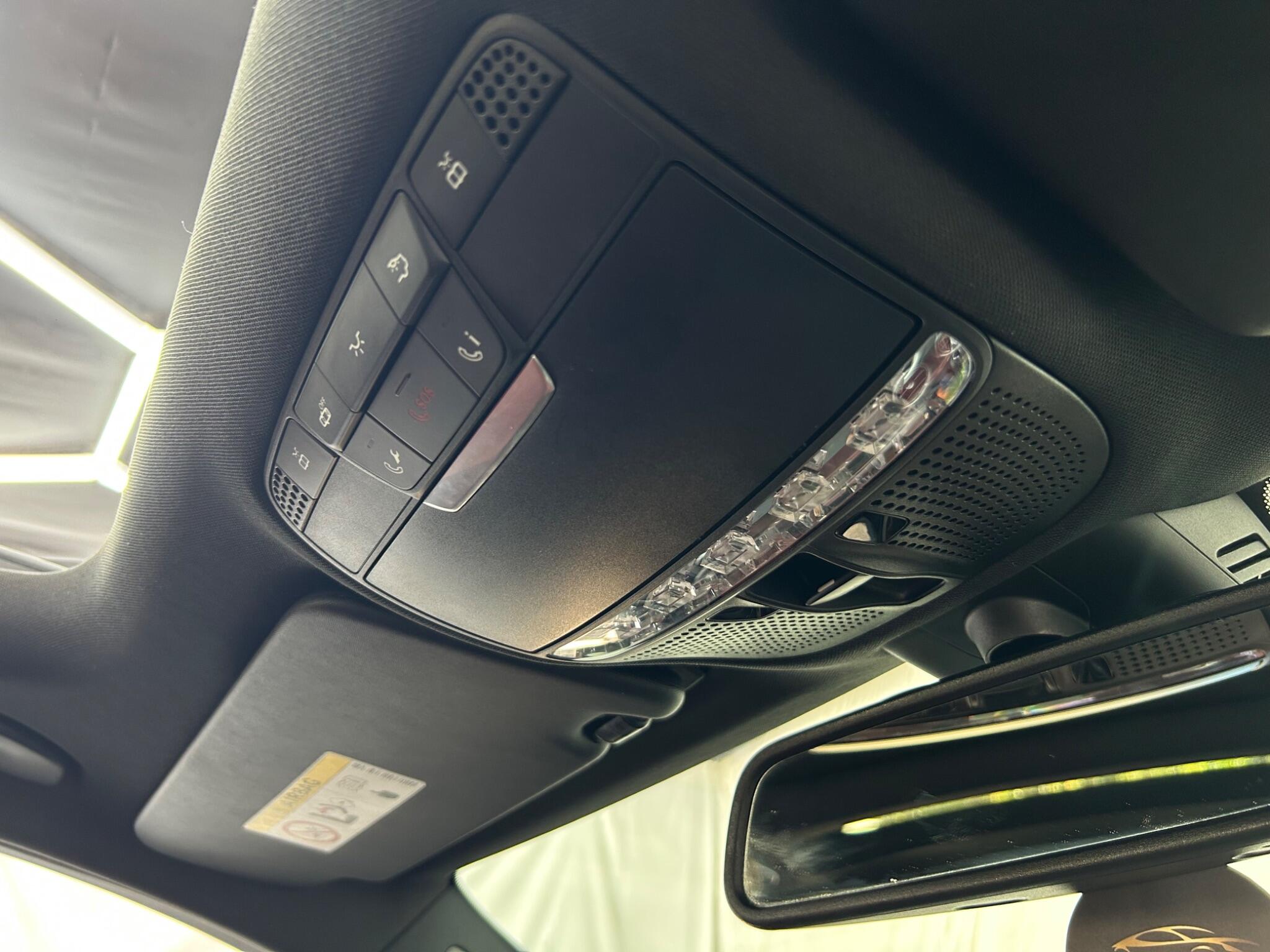 Mercedes-Benz C Class view 48