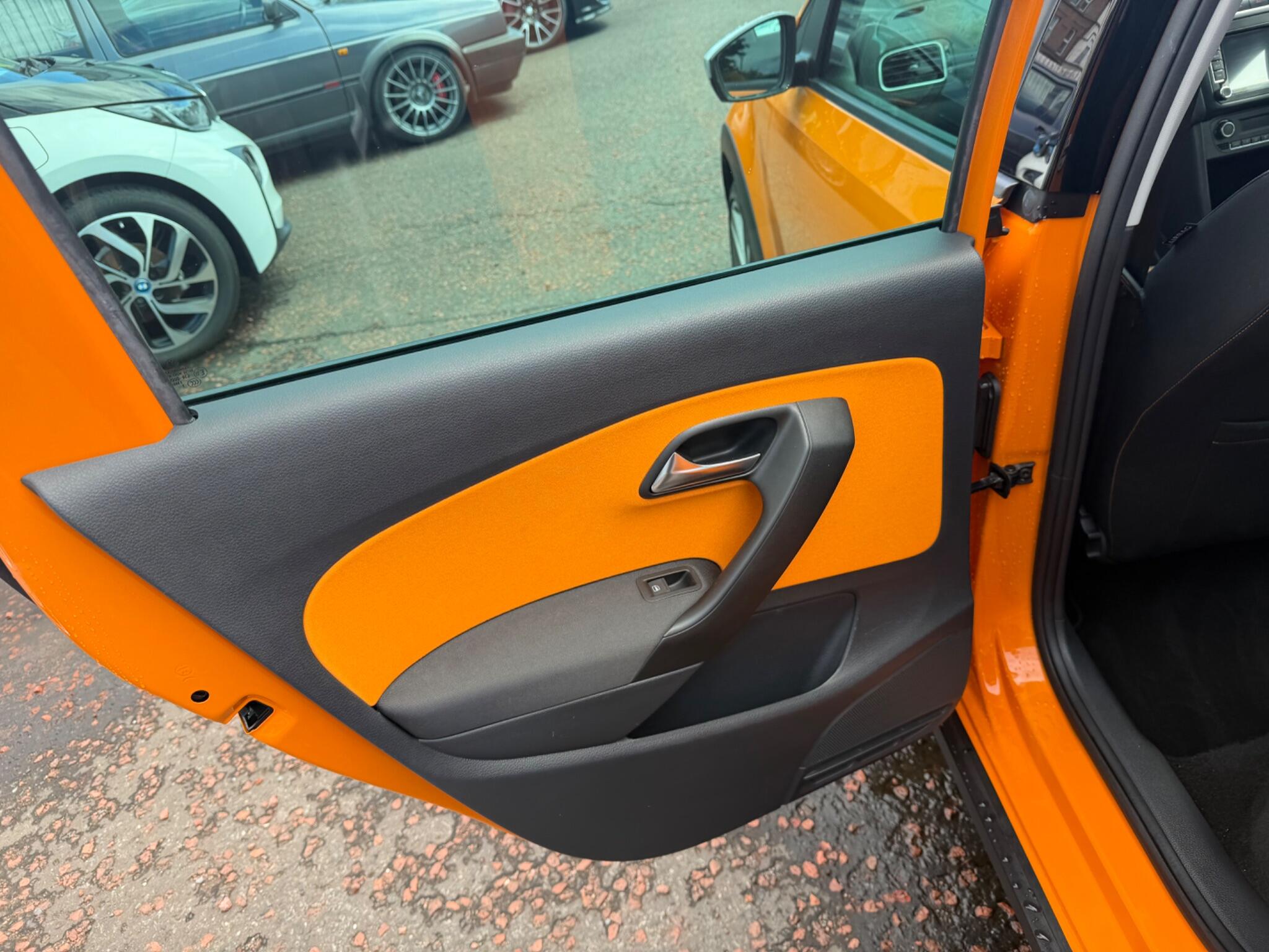 Volkswagen Polo view 10