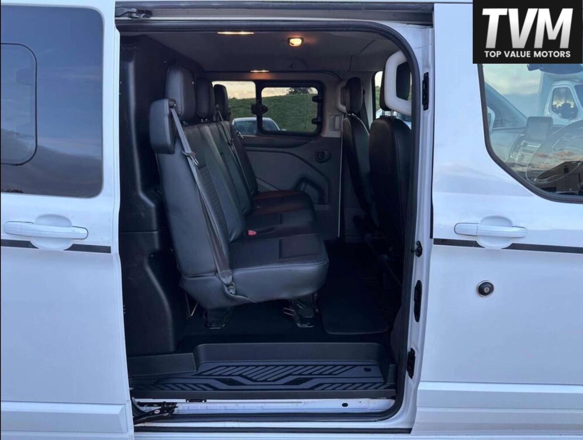 Ford Transit Custom view 17
