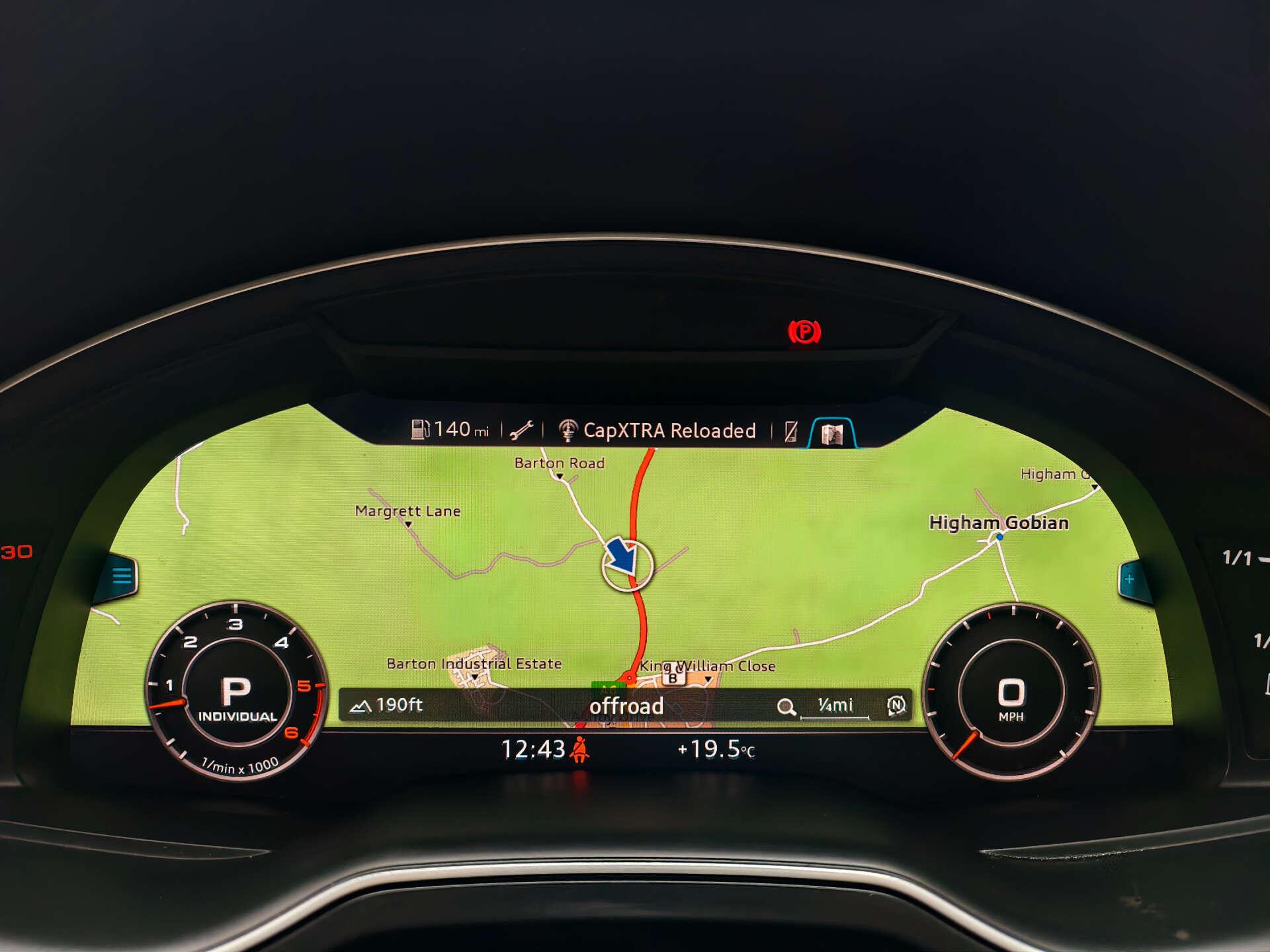 Audi Q7 view 32