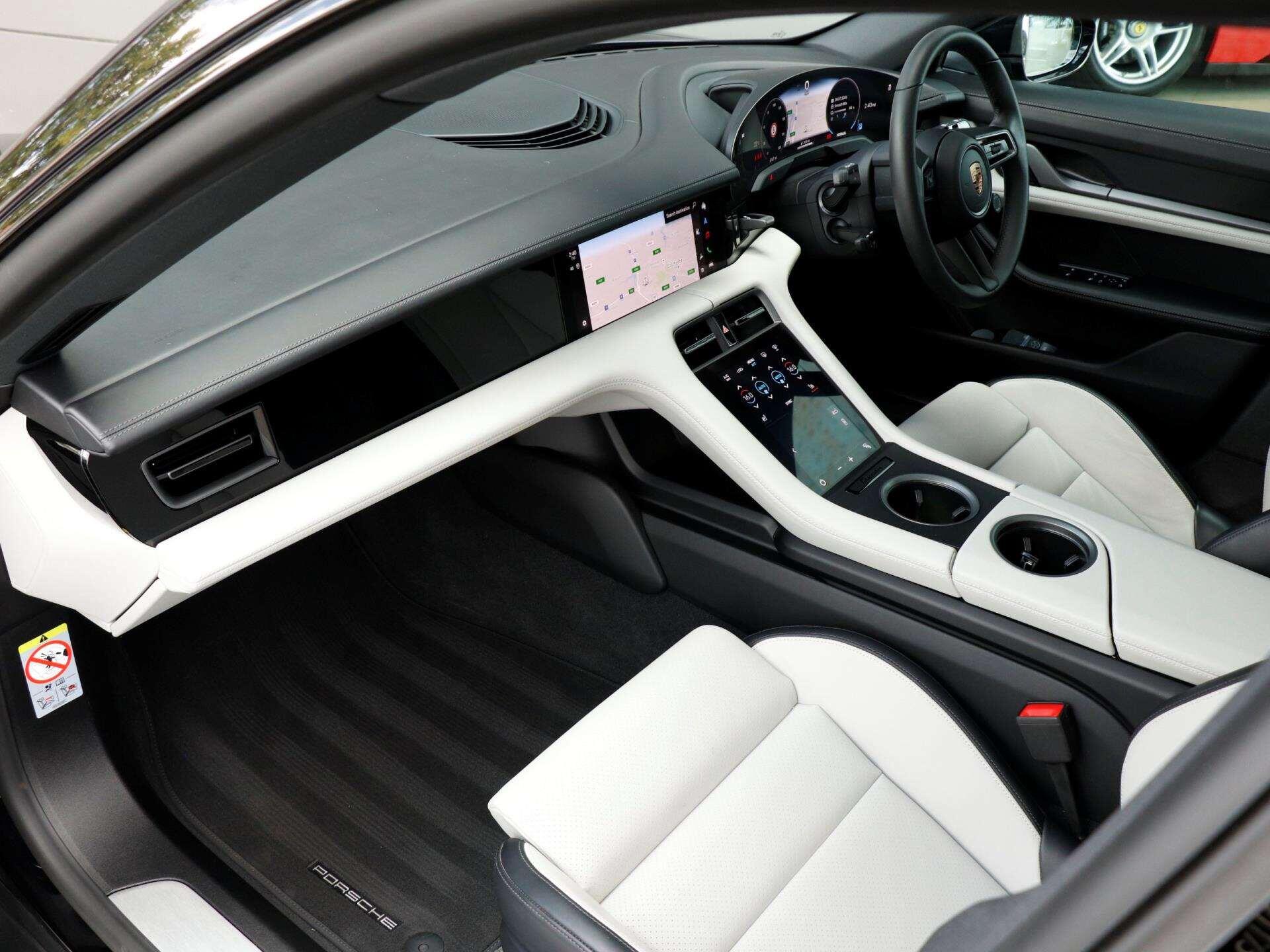 Porsche Taycan view 9