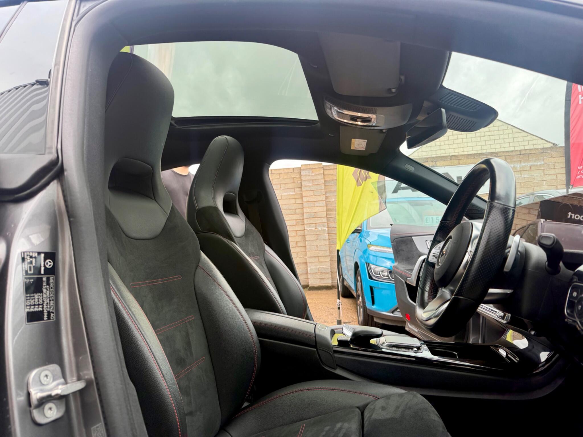 Mercedes-Benz Cla view 11