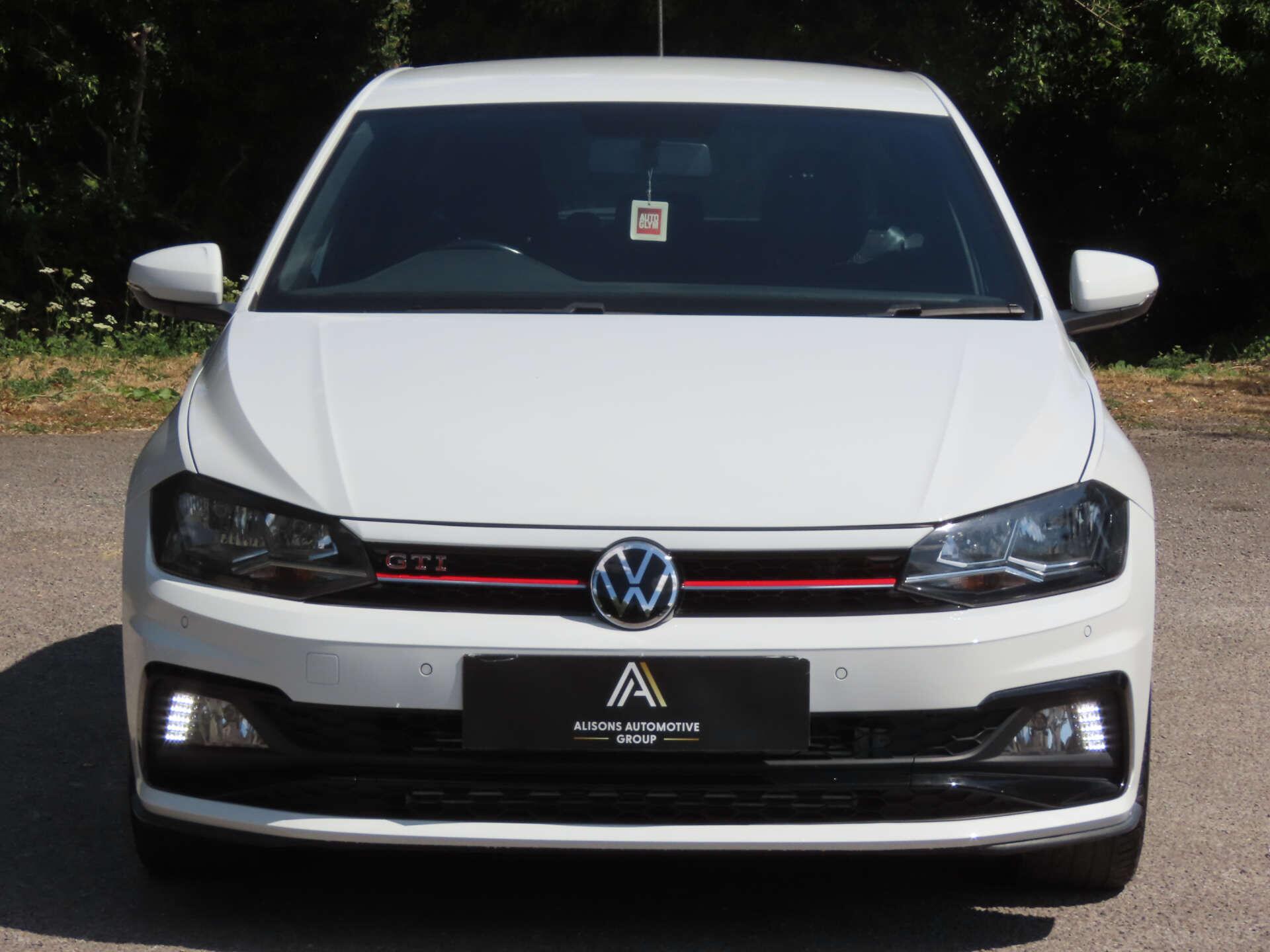 Volkswagen Polo view 2