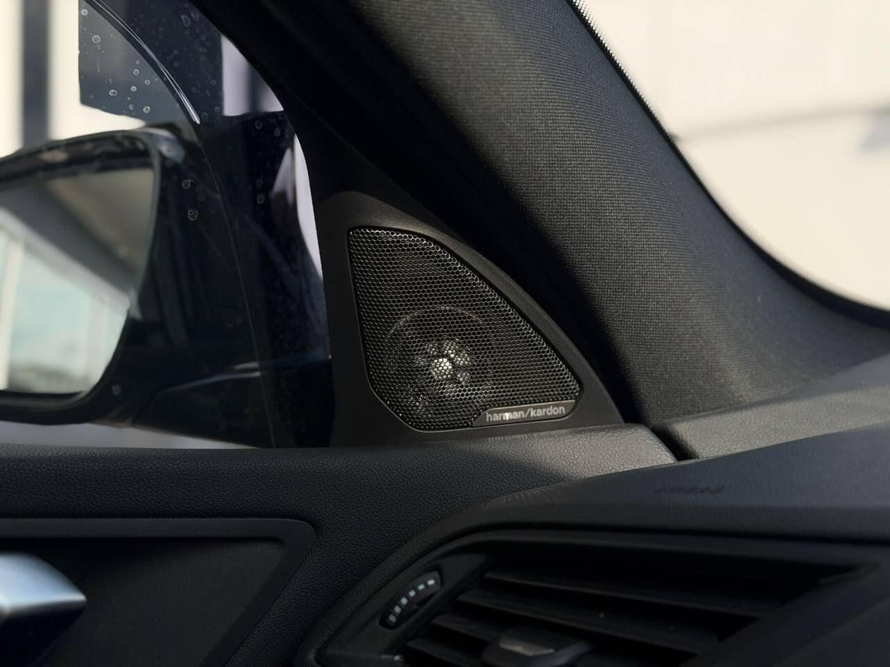 BMW 1 Series view 40